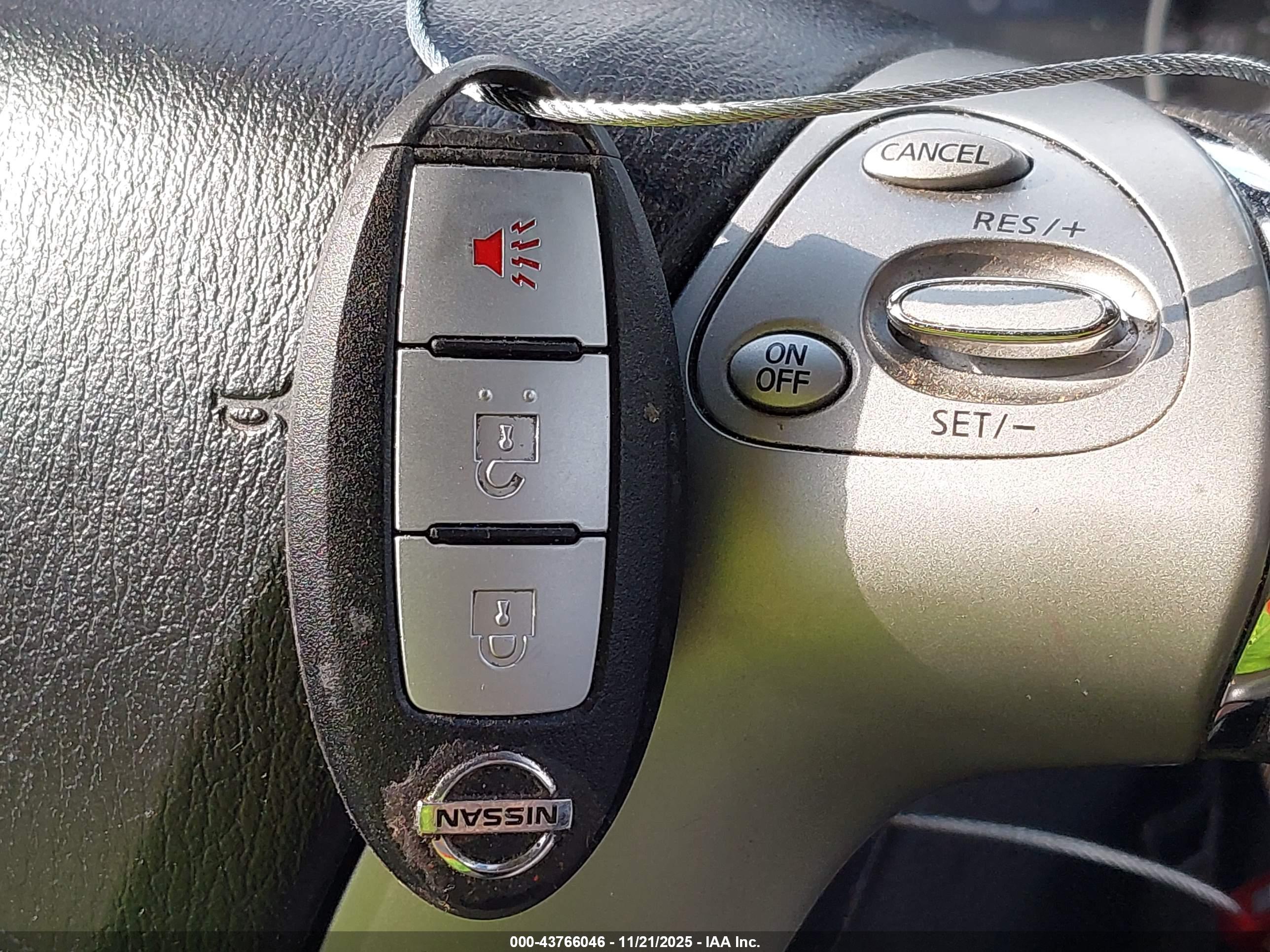 NISSAN MURANO image 11