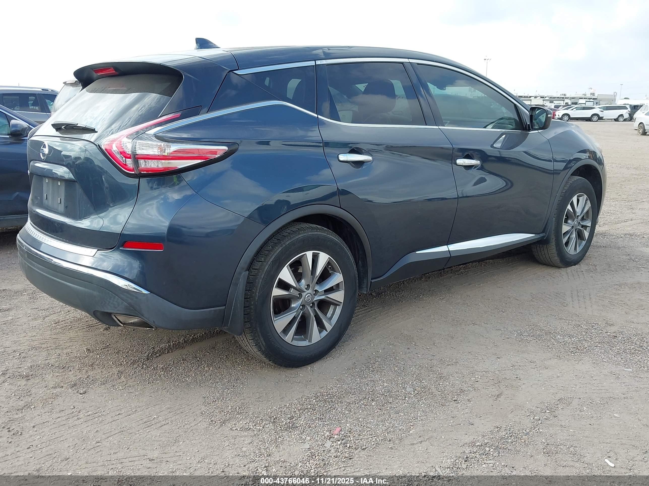 NISSAN MURANO image 4