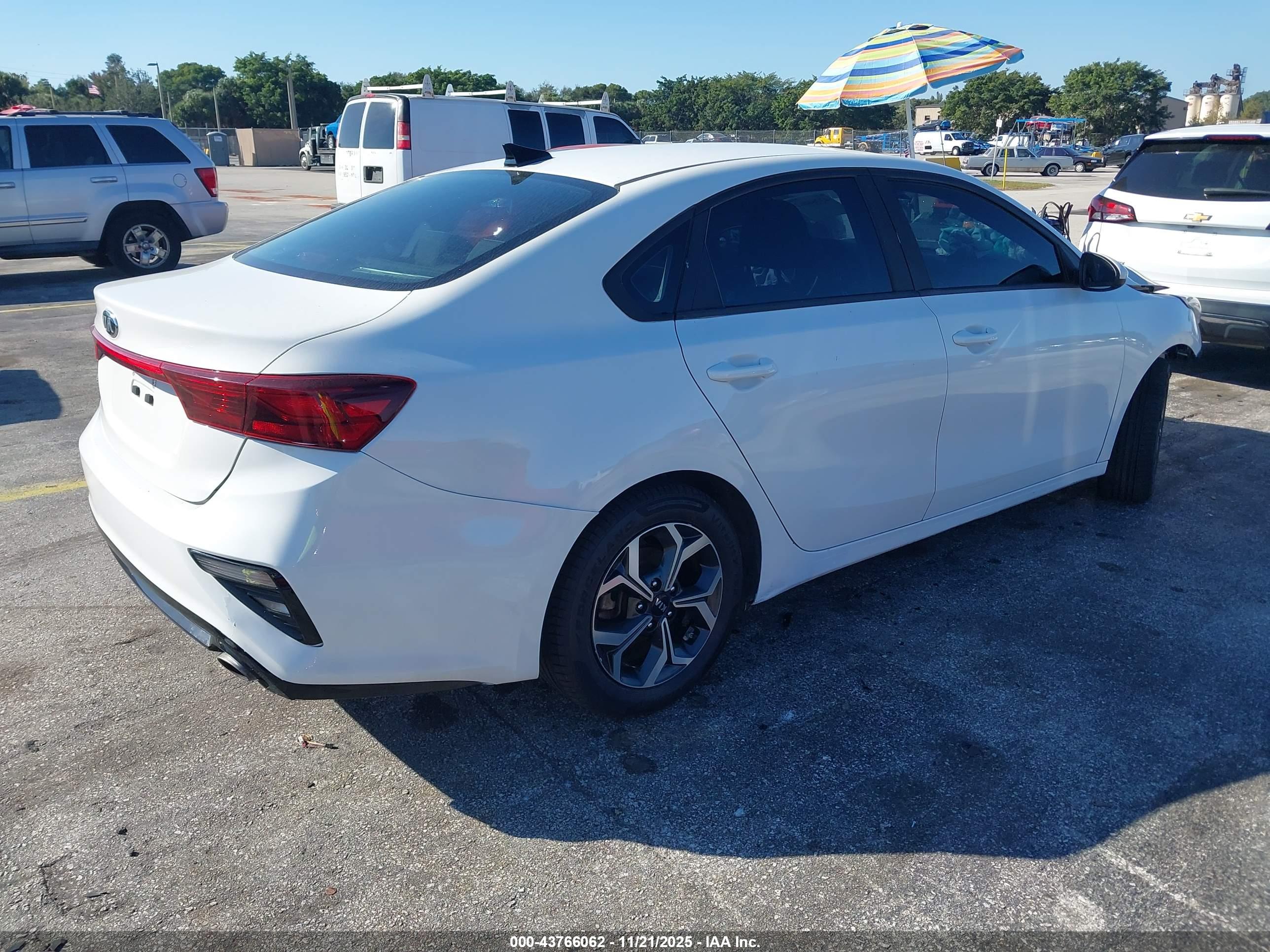 KIA FORTE image 4