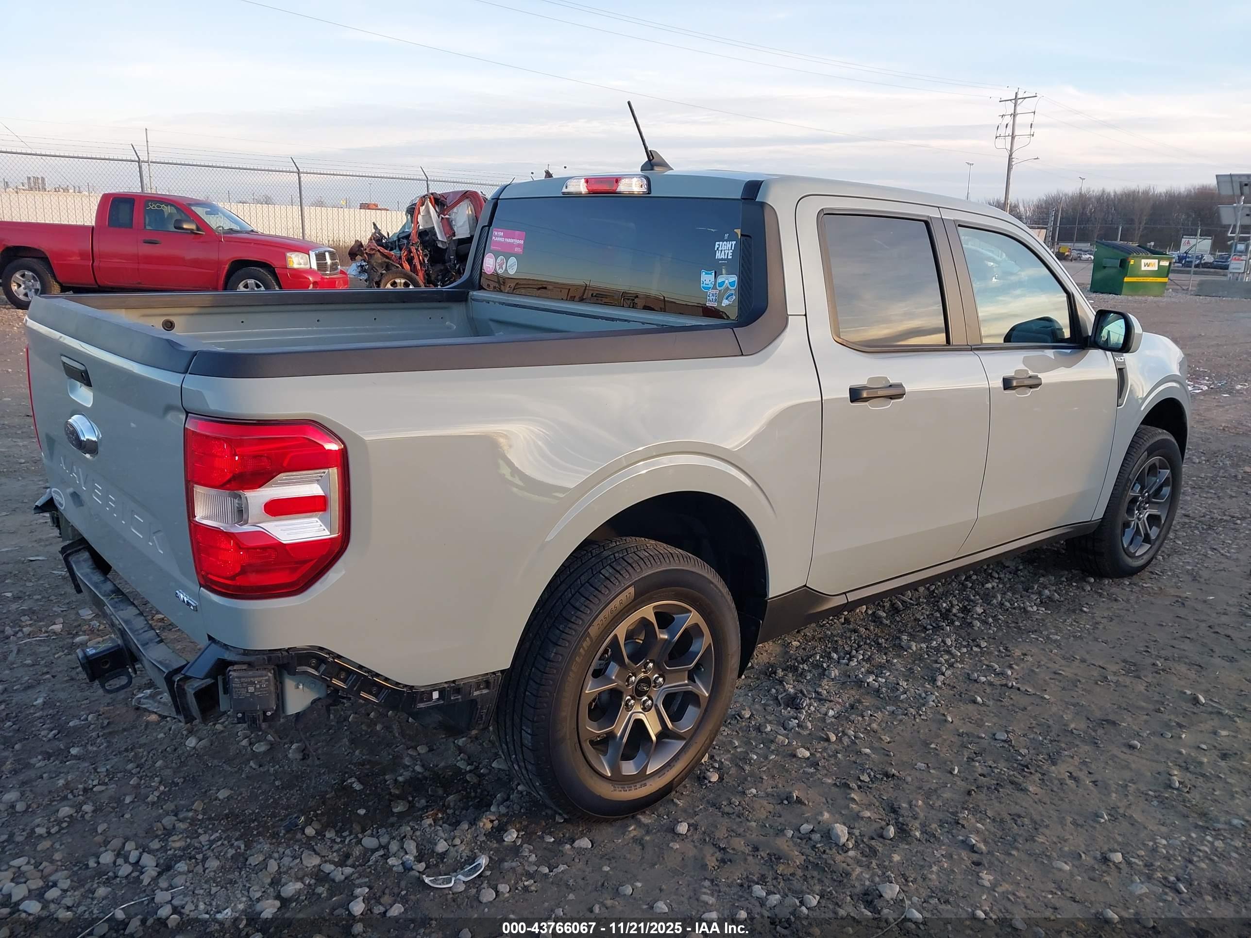 FORD MAVERICK image 4