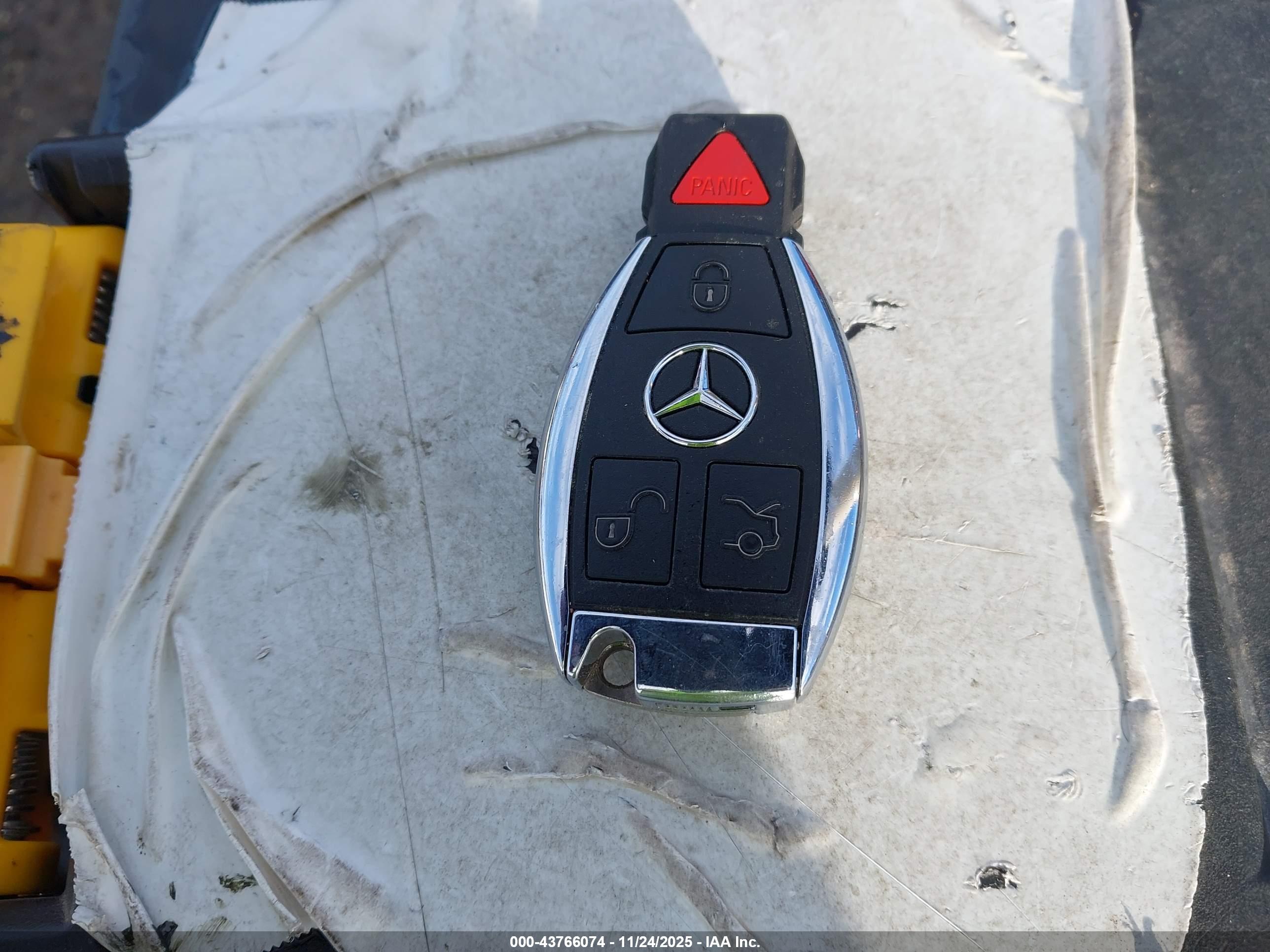 MERCEDES-BENZ GLS image 11