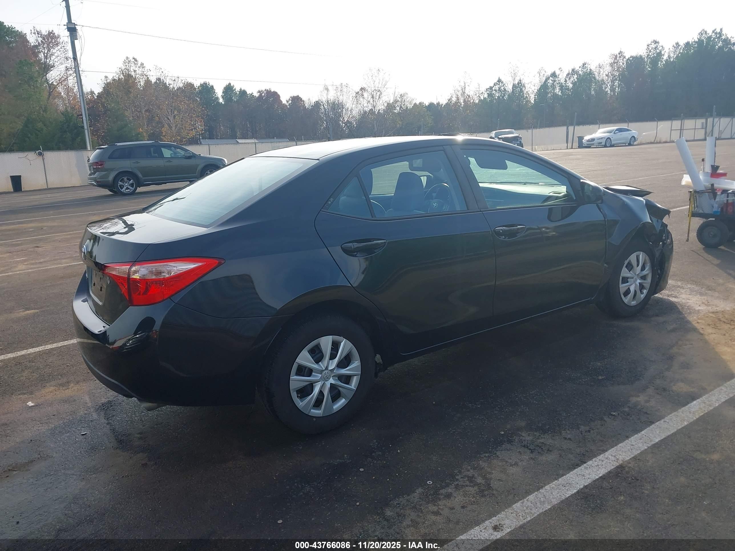 TOYOTA COROLLA image 4