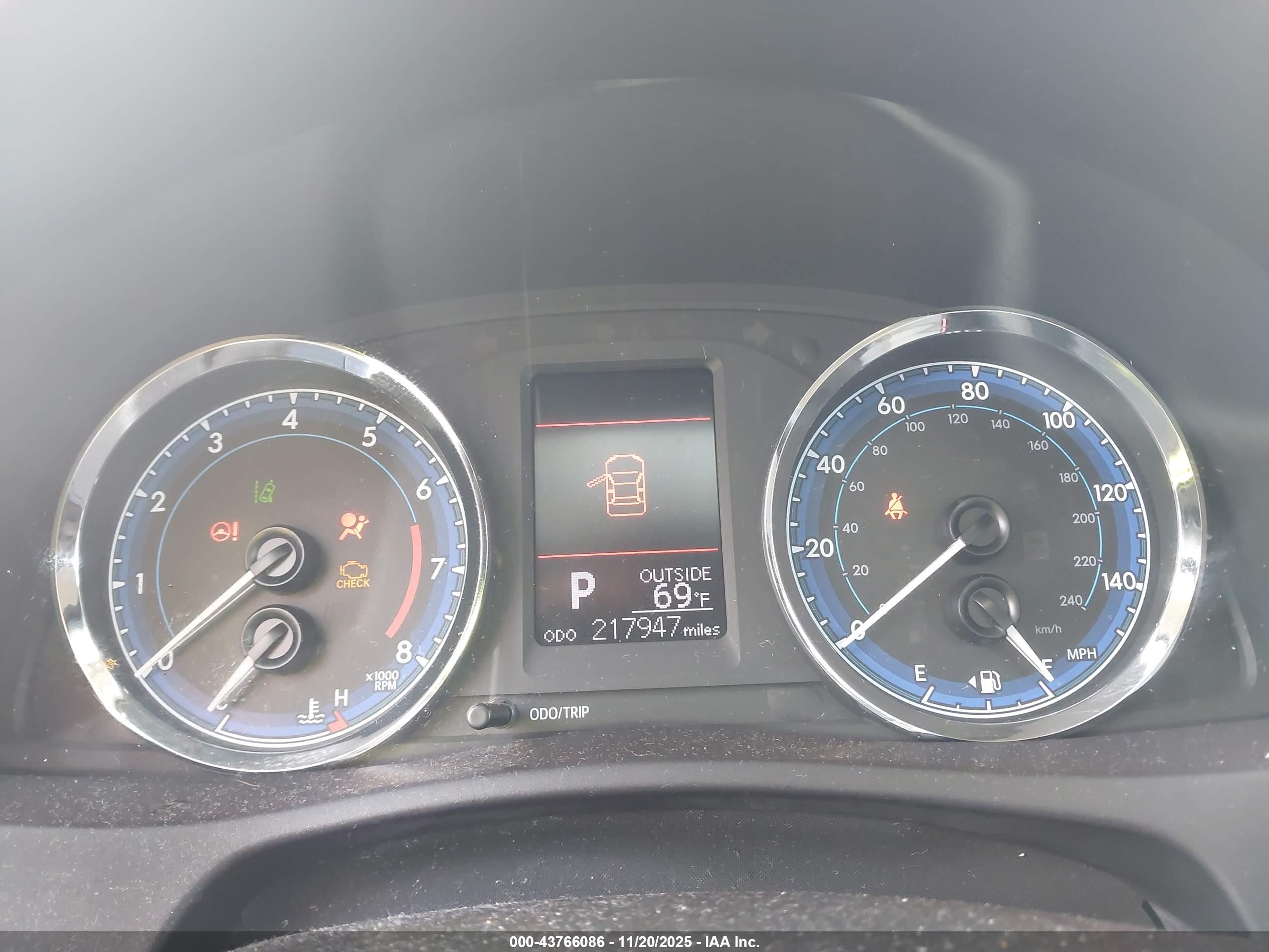 TOYOTA COROLLA image 7
