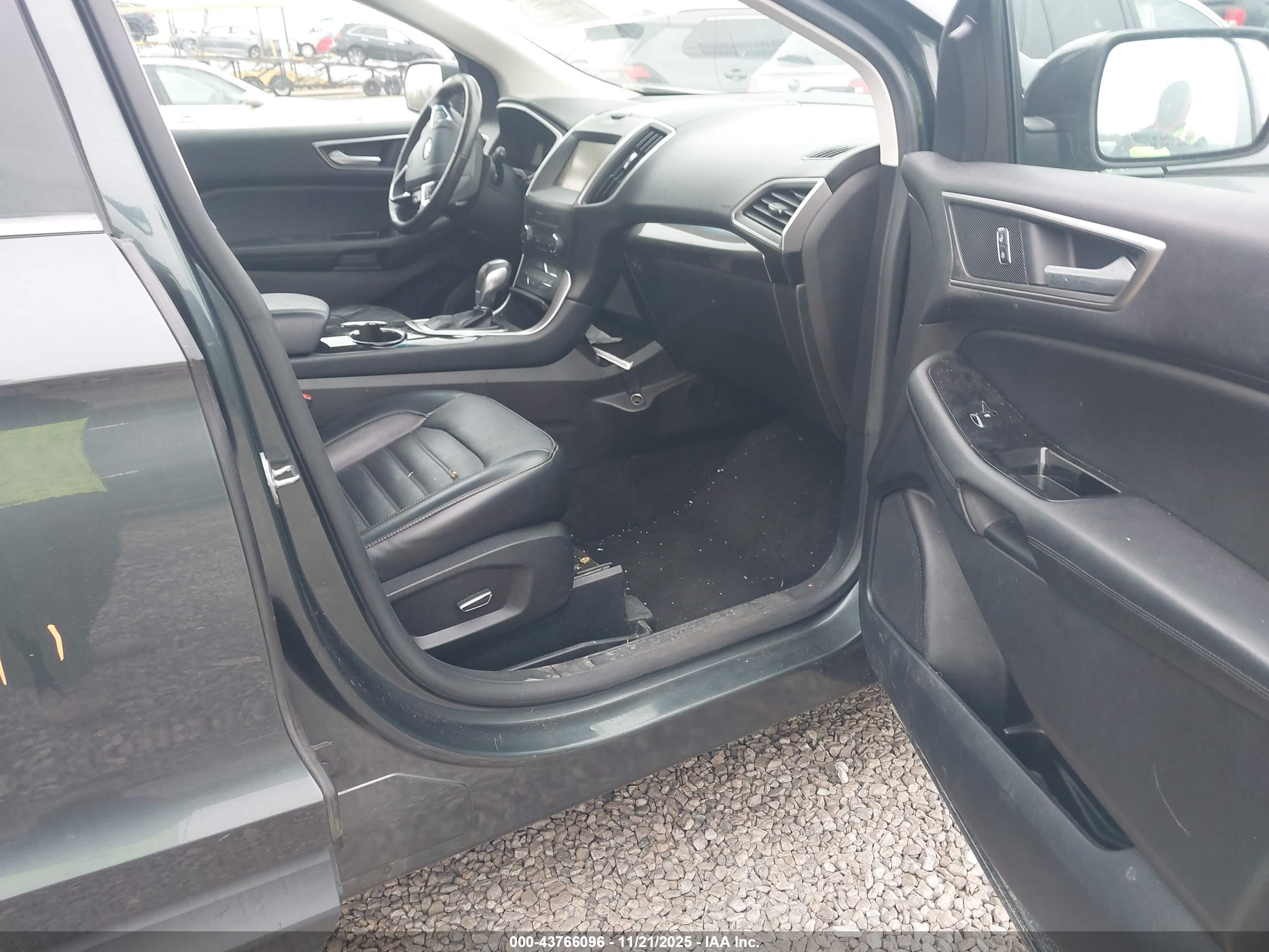 FORD EDGE image 5
