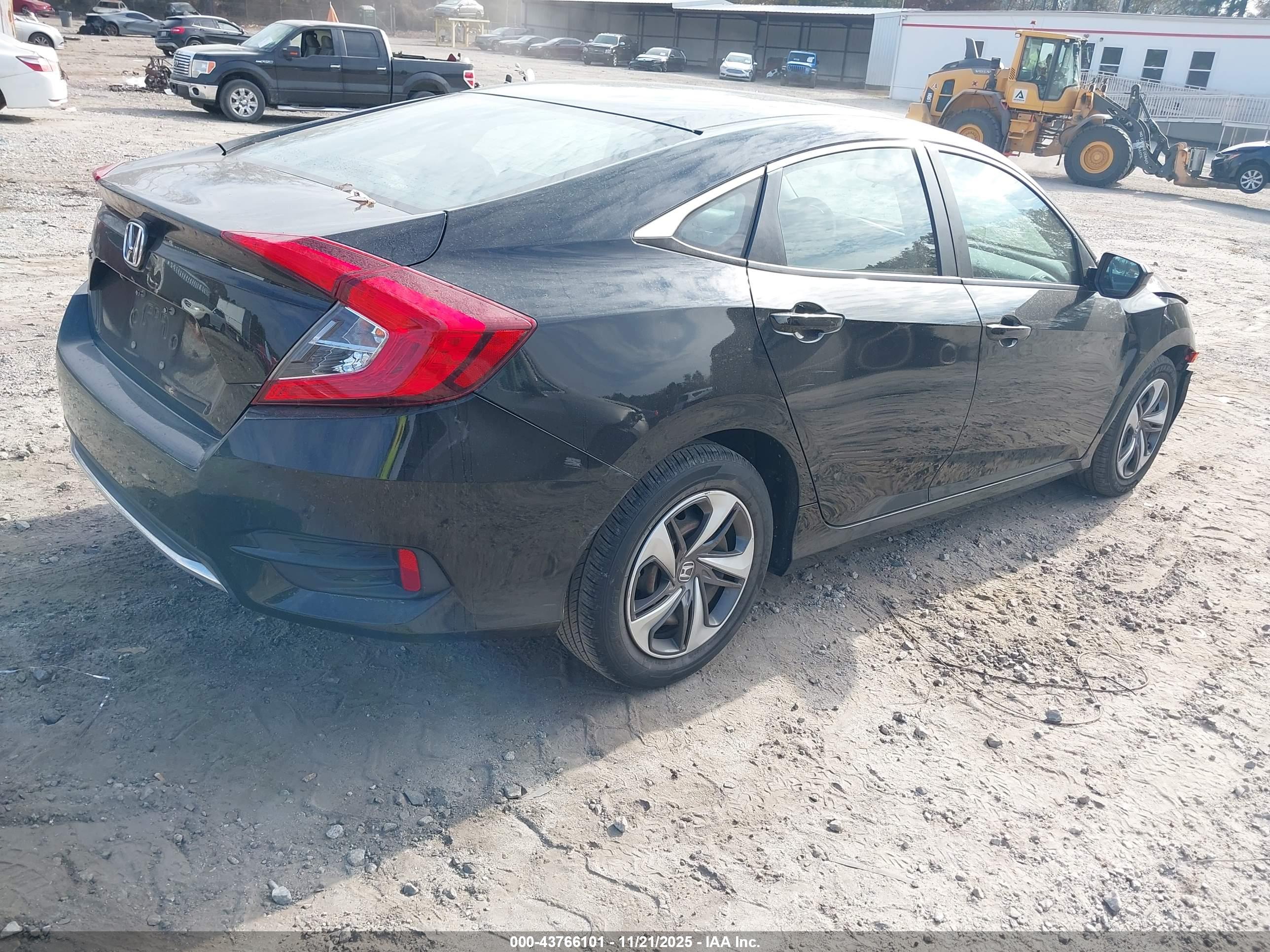 HONDA CIVIC image 4