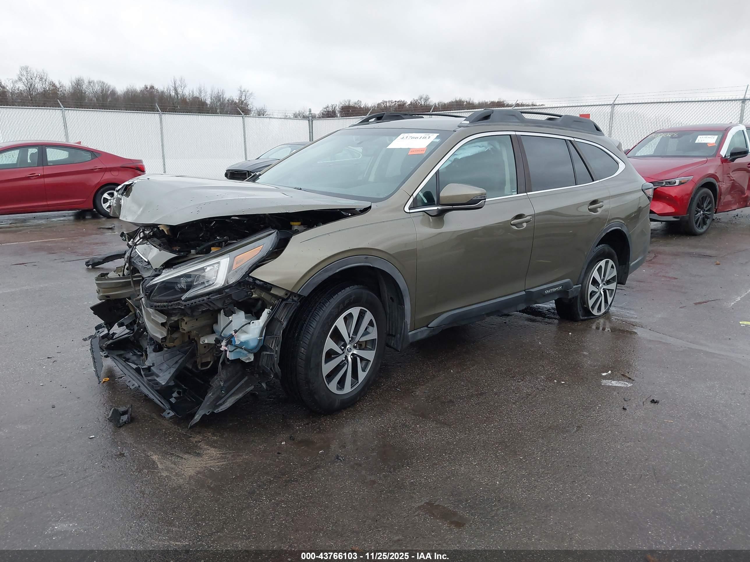 SUBARU OUTBACK image 2