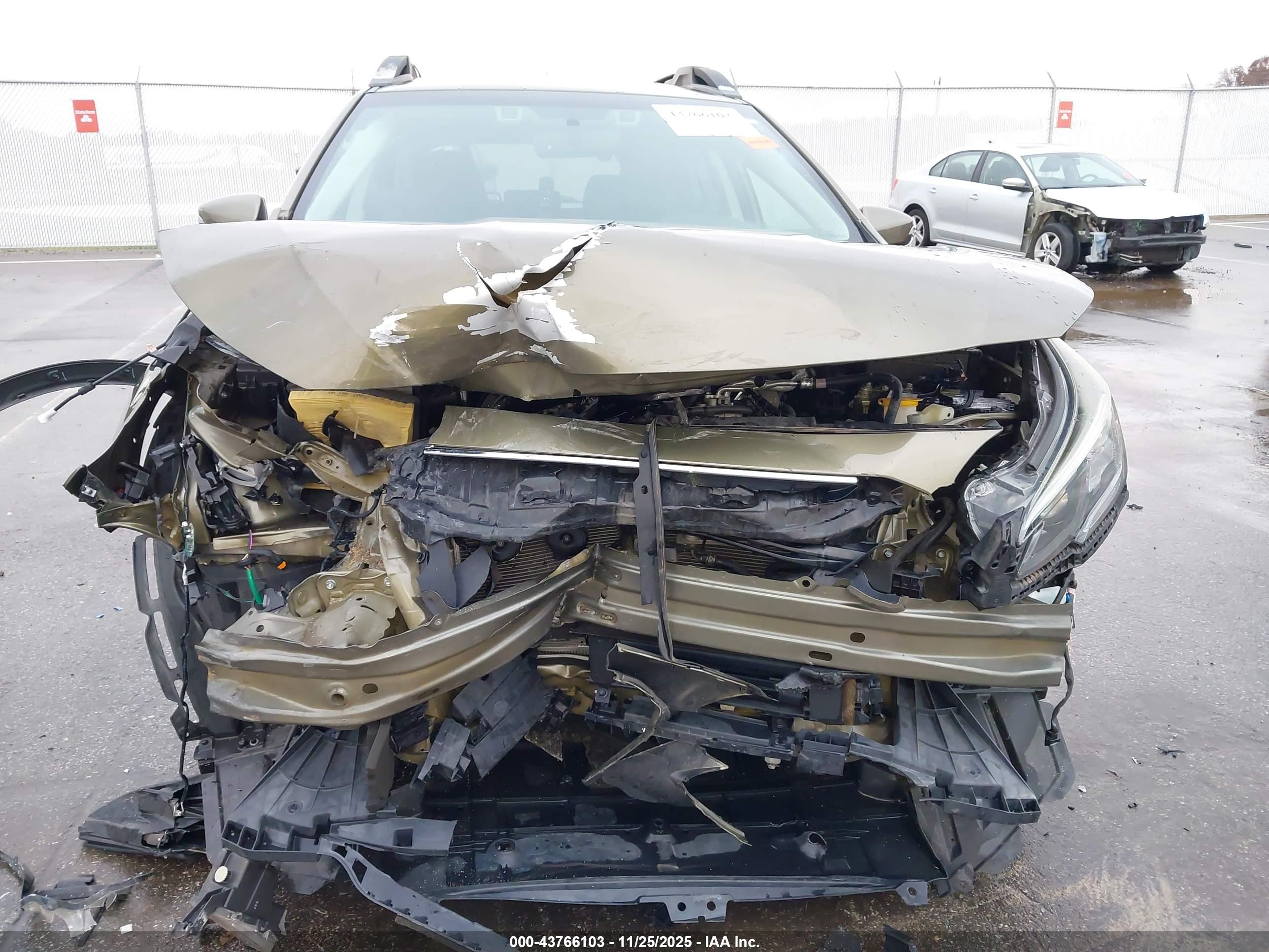 SUBARU OUTBACK image 6