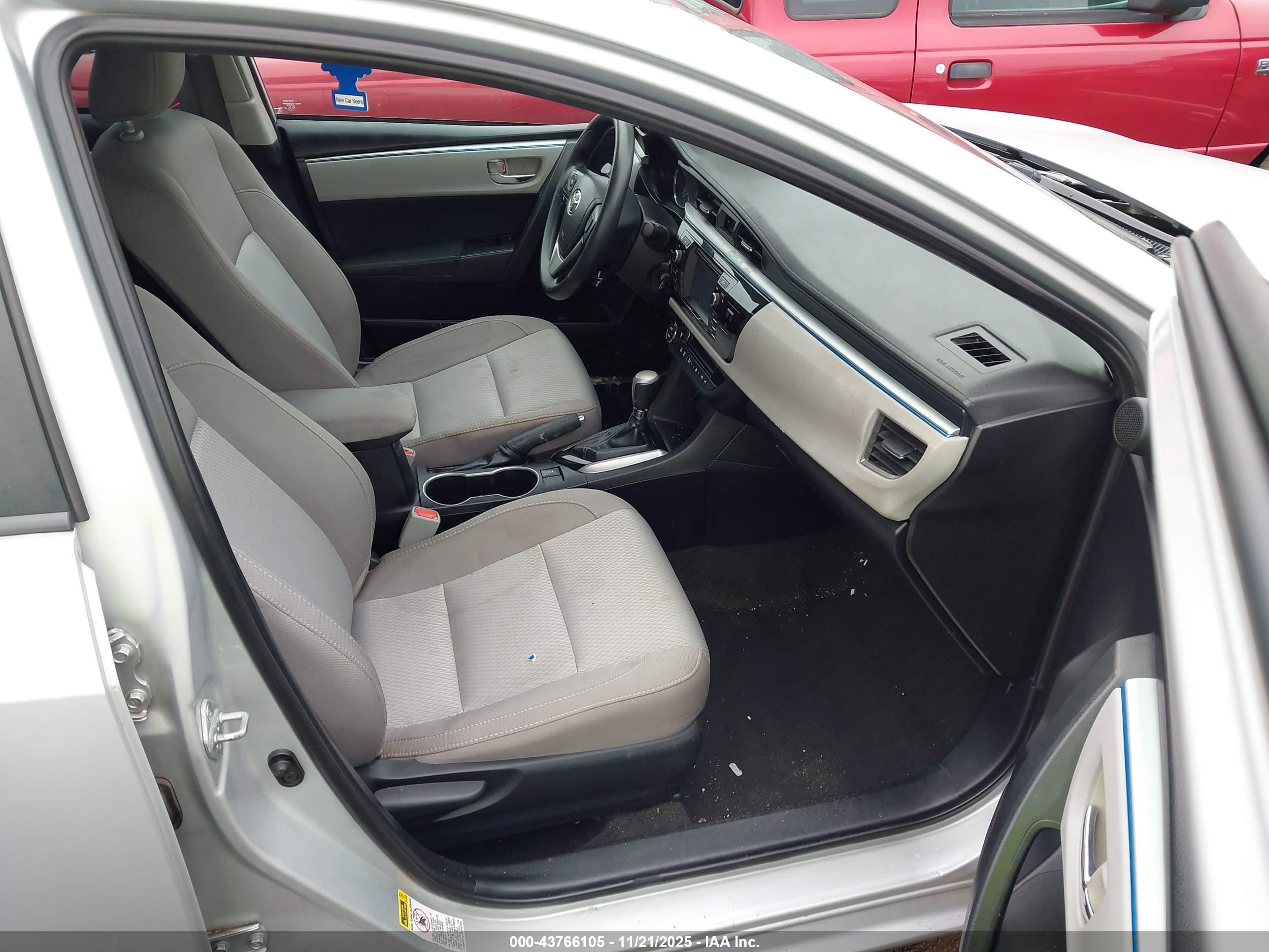 TOYOTA COROLLA image 5