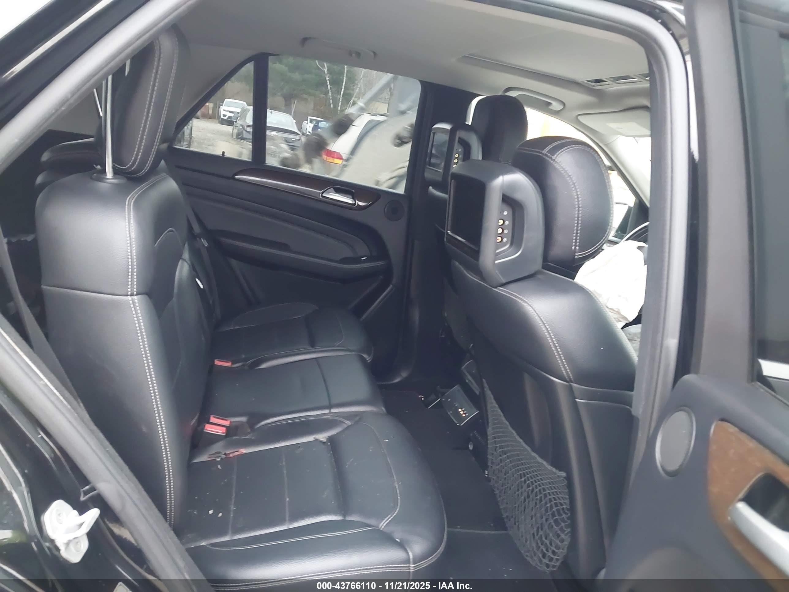 MERCEDES-BENZ ML image 8