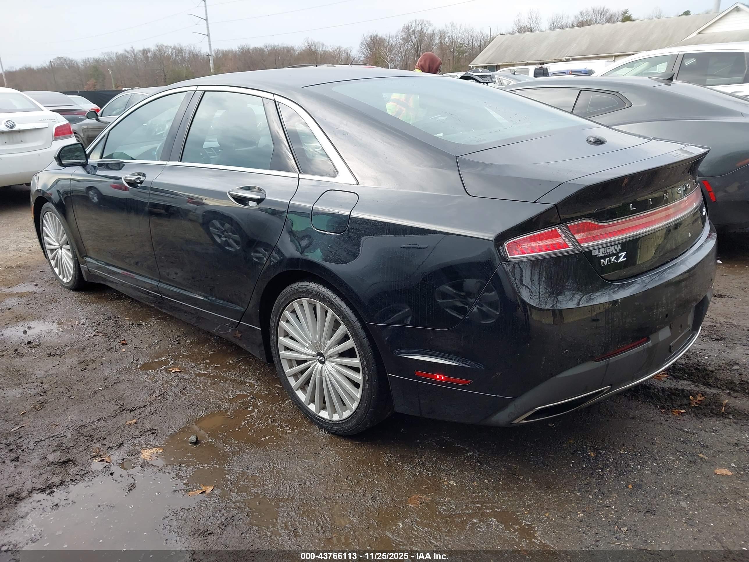 LINCOLN MKZ image 3