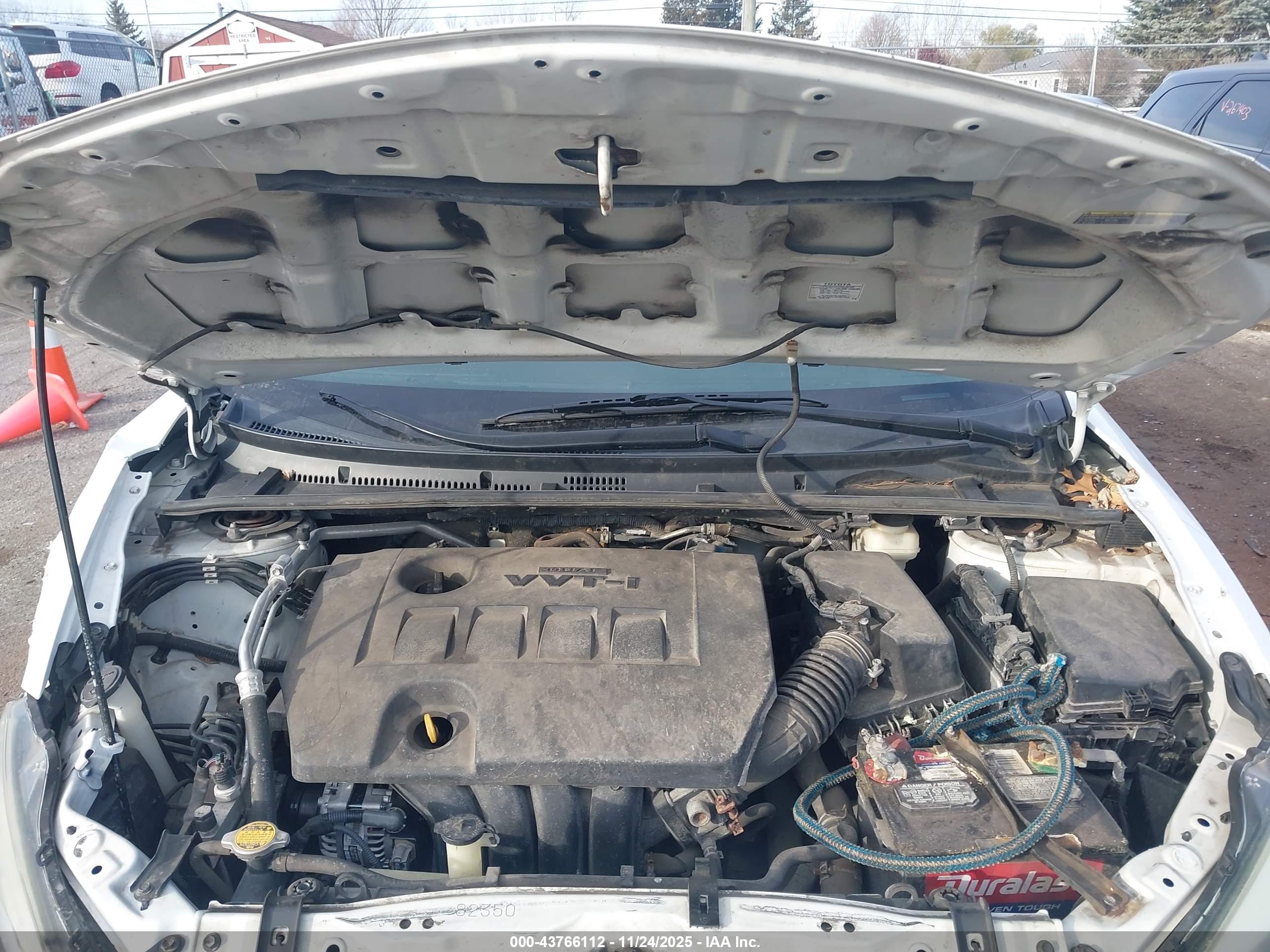 TOYOTA COROLLA image 10