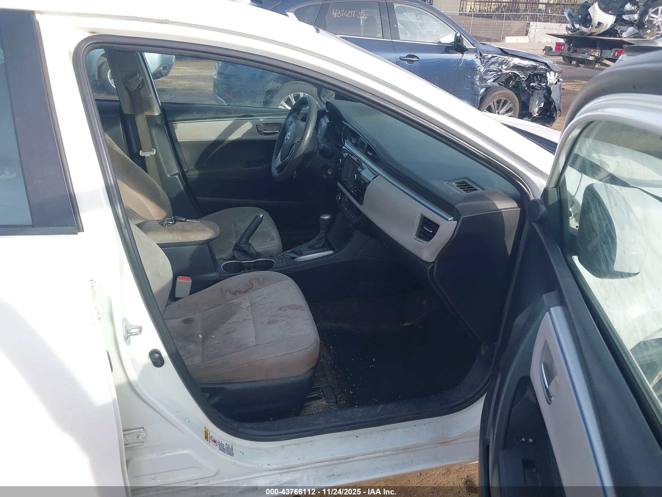 TOYOTA COROLLA image 5