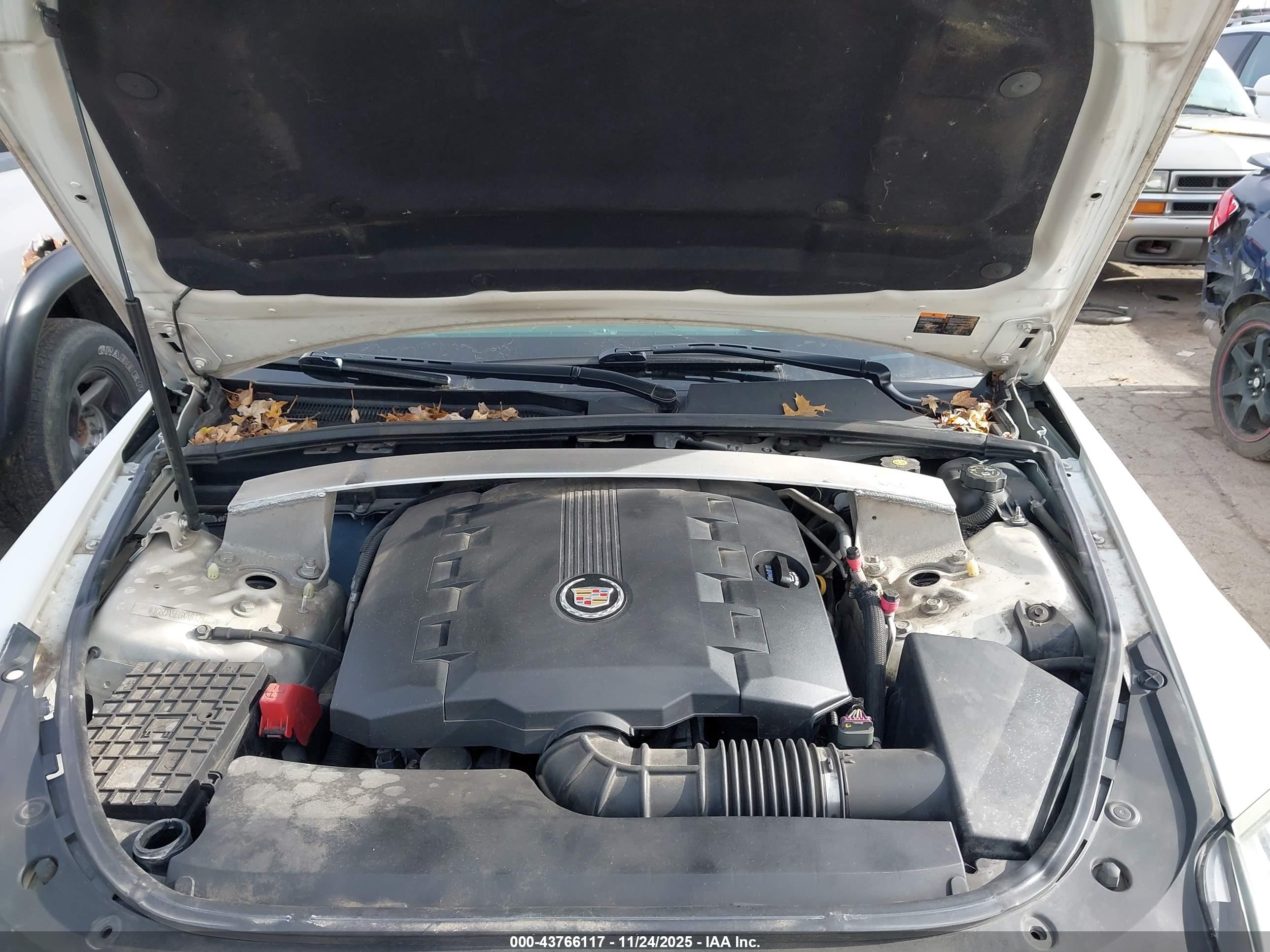 CADILLAC CTS image 10
