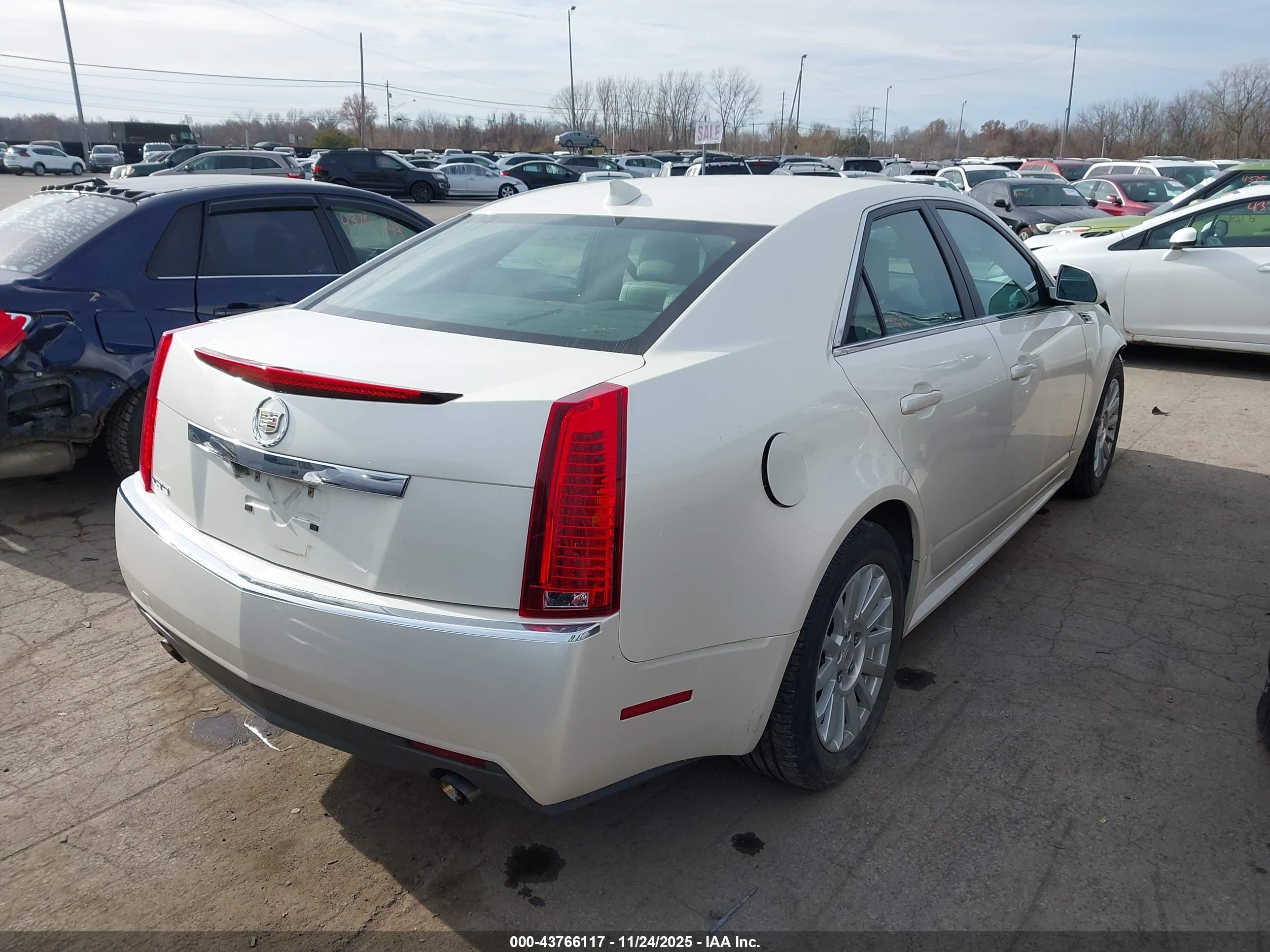 CADILLAC CTS image 4