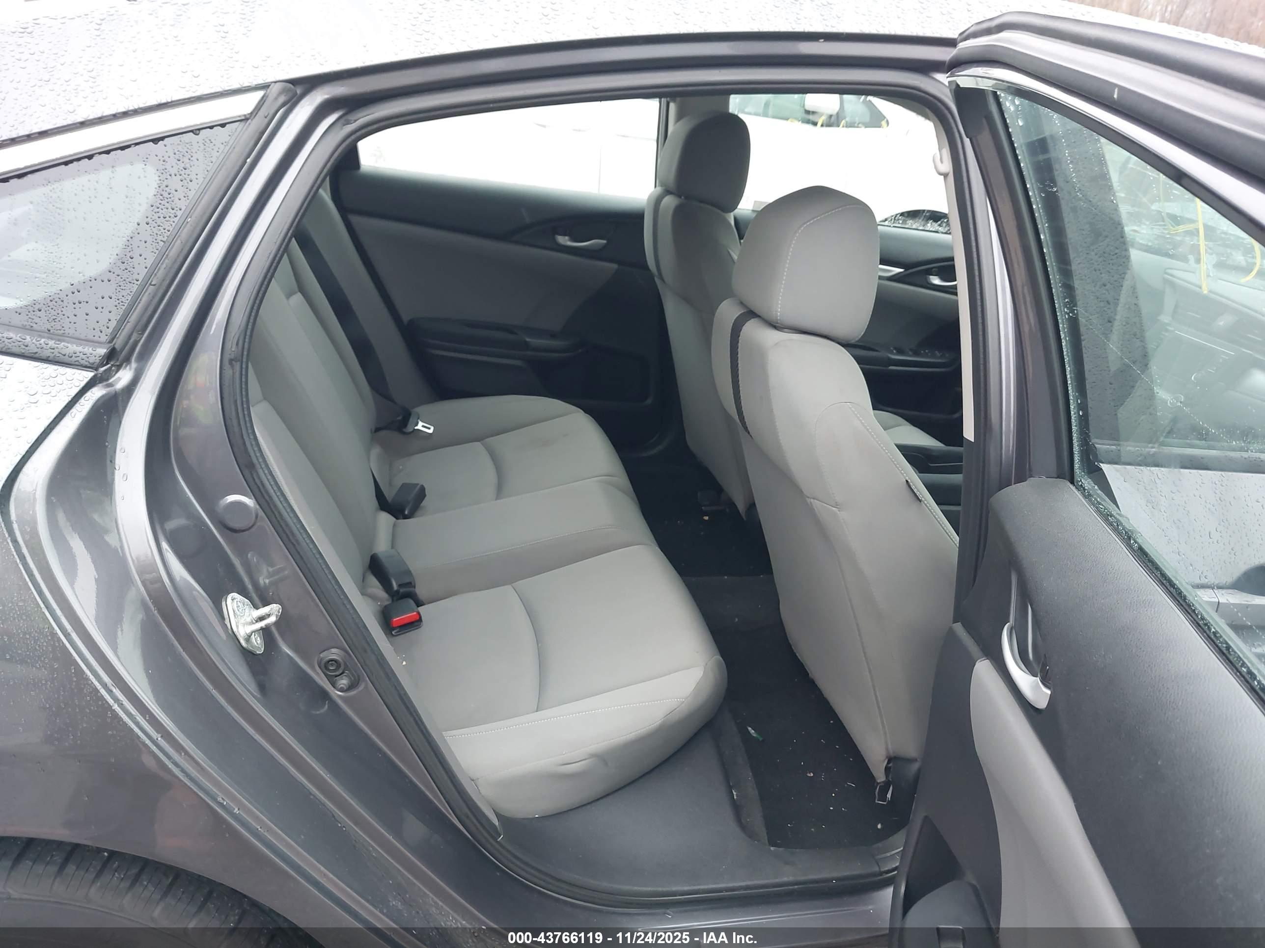 HONDA CIVIC image 8