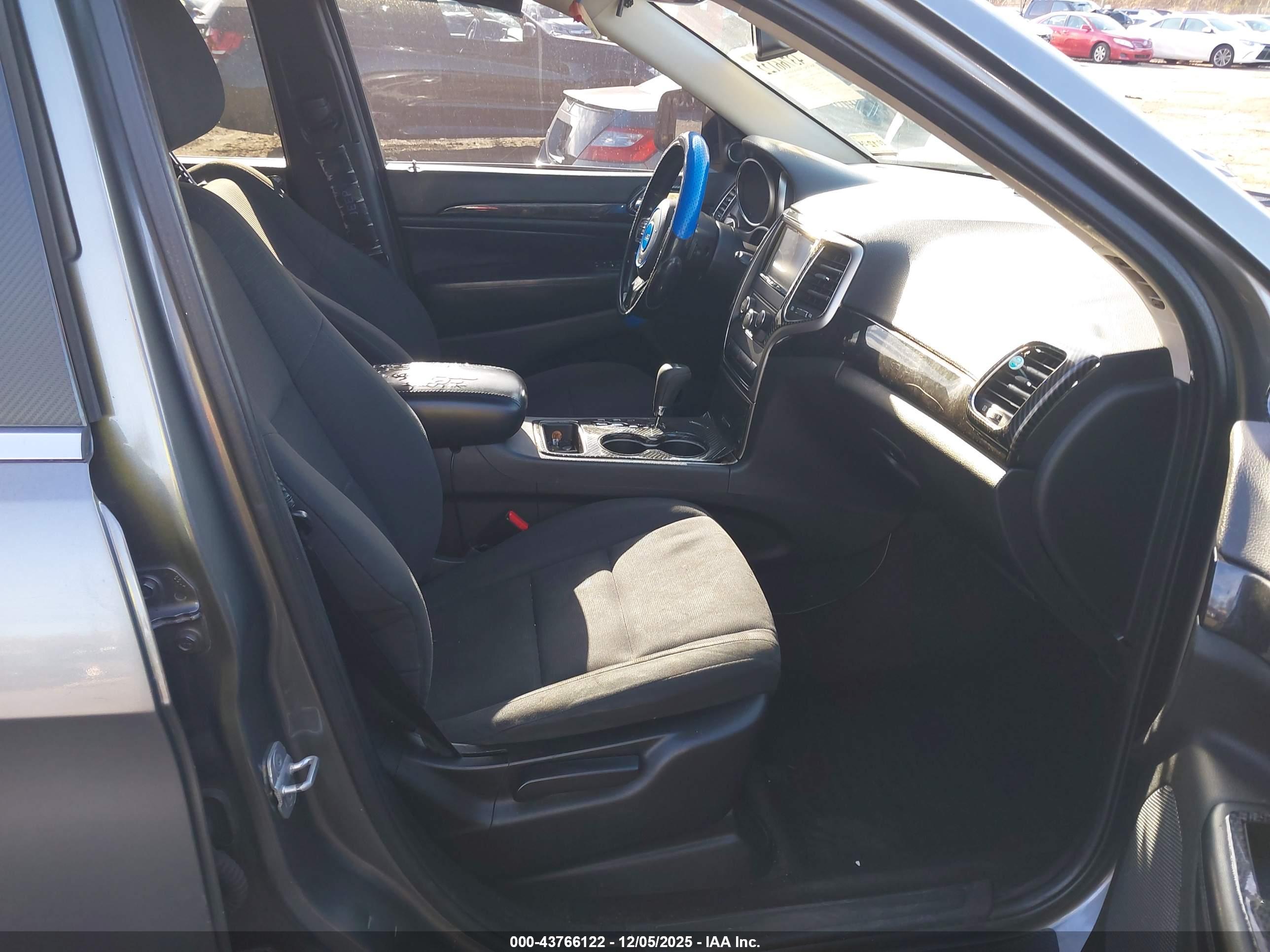 JEEP GRAND image 5