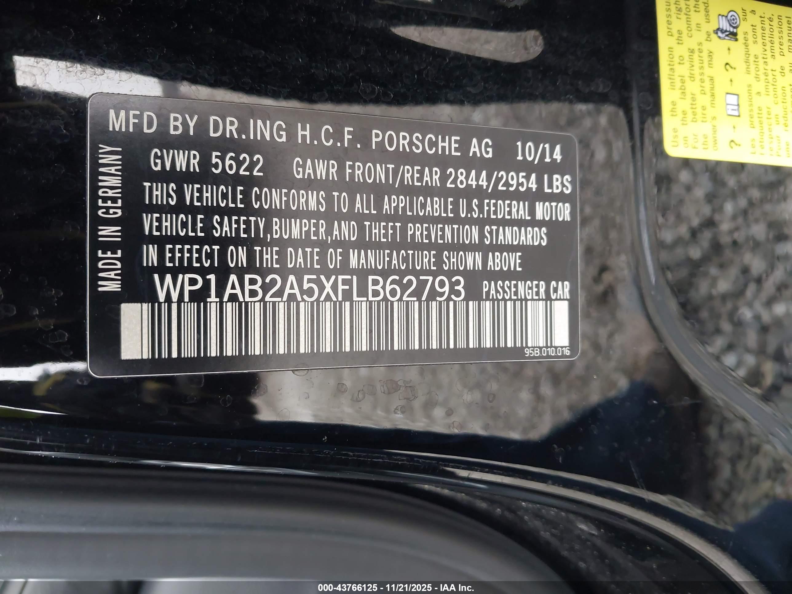 PORSCHE MACAN image 9