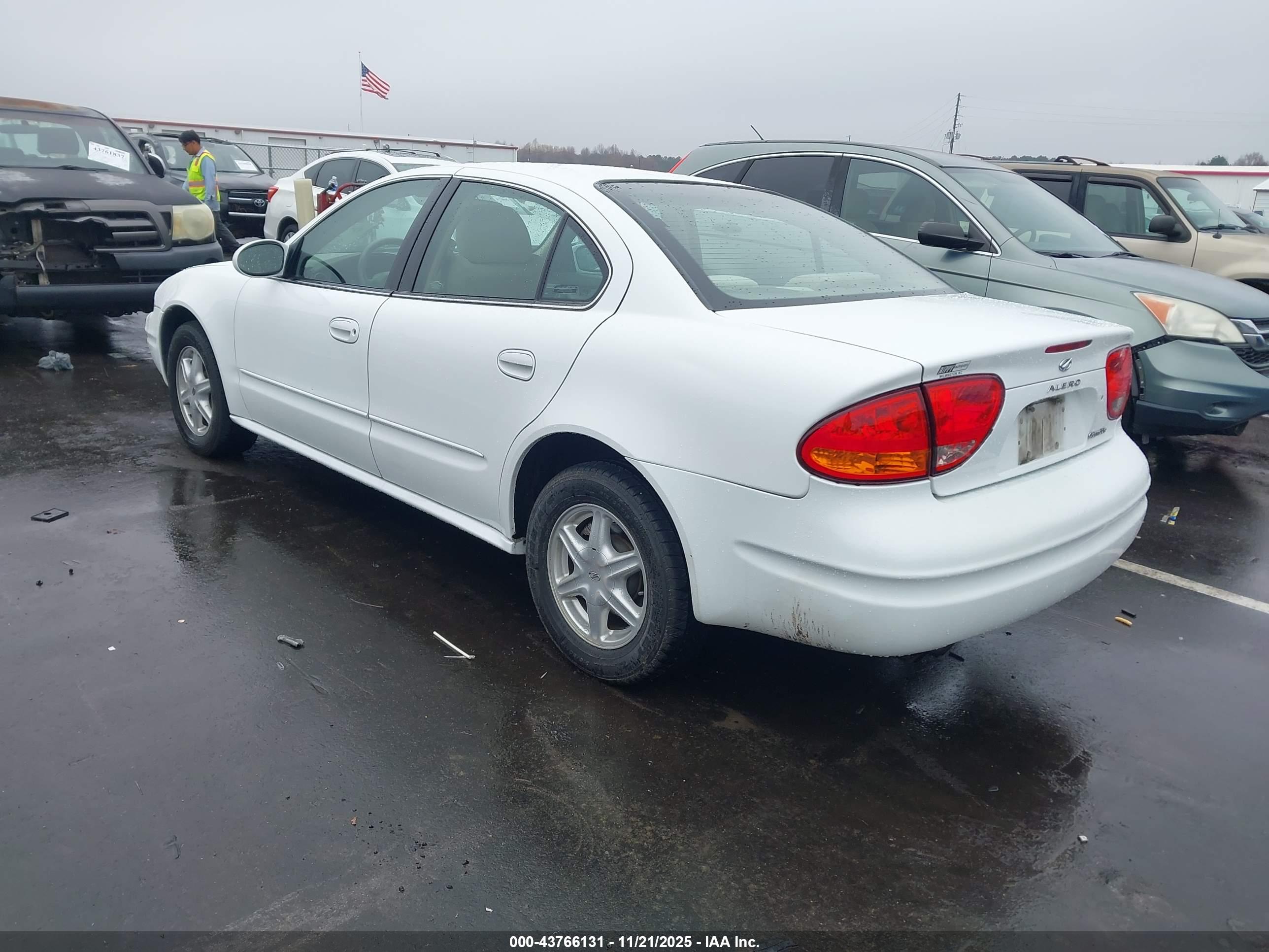 OLDSMOBILE ALERO image 3