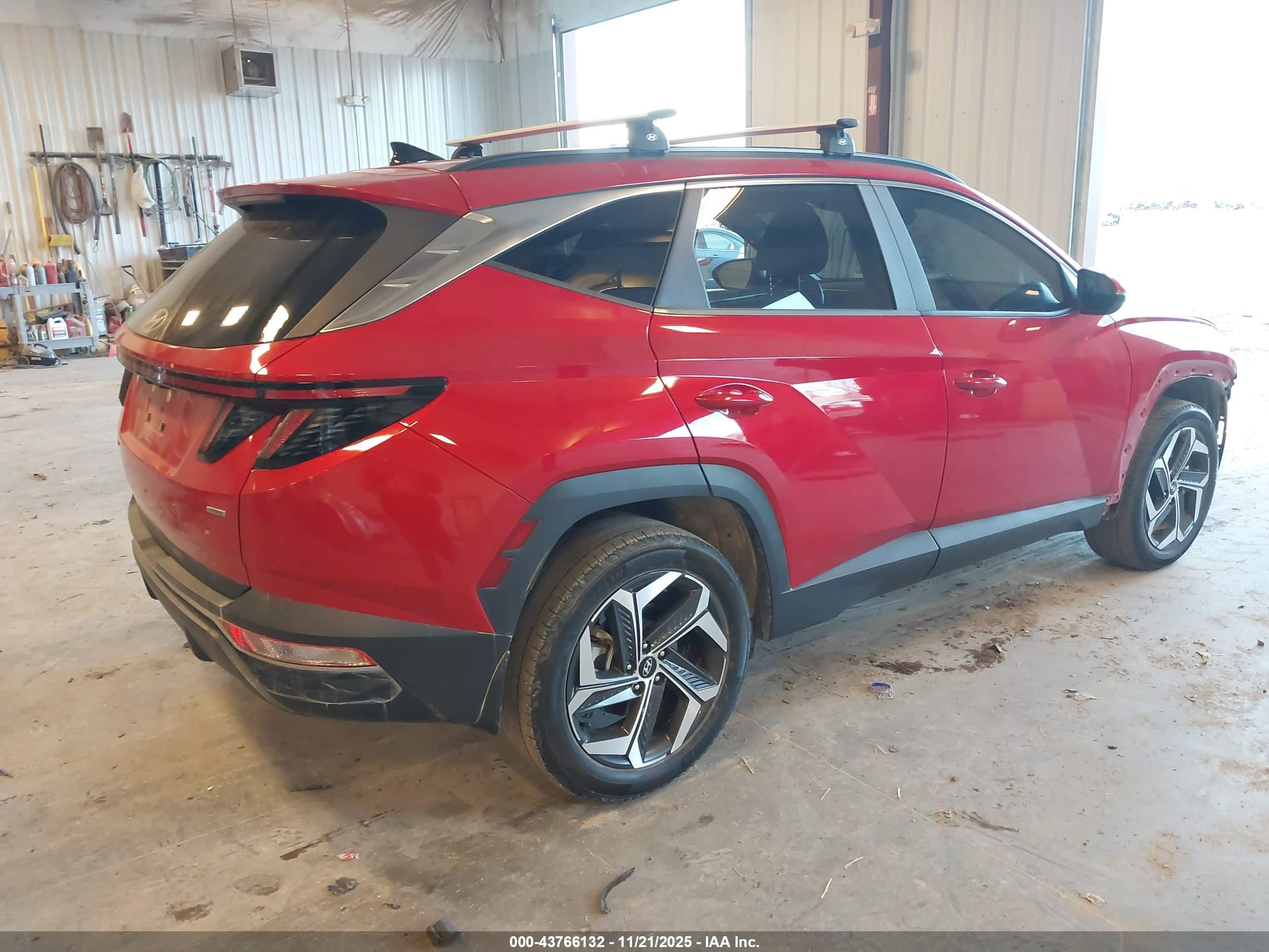 HYUNDAI TUCSON image 4