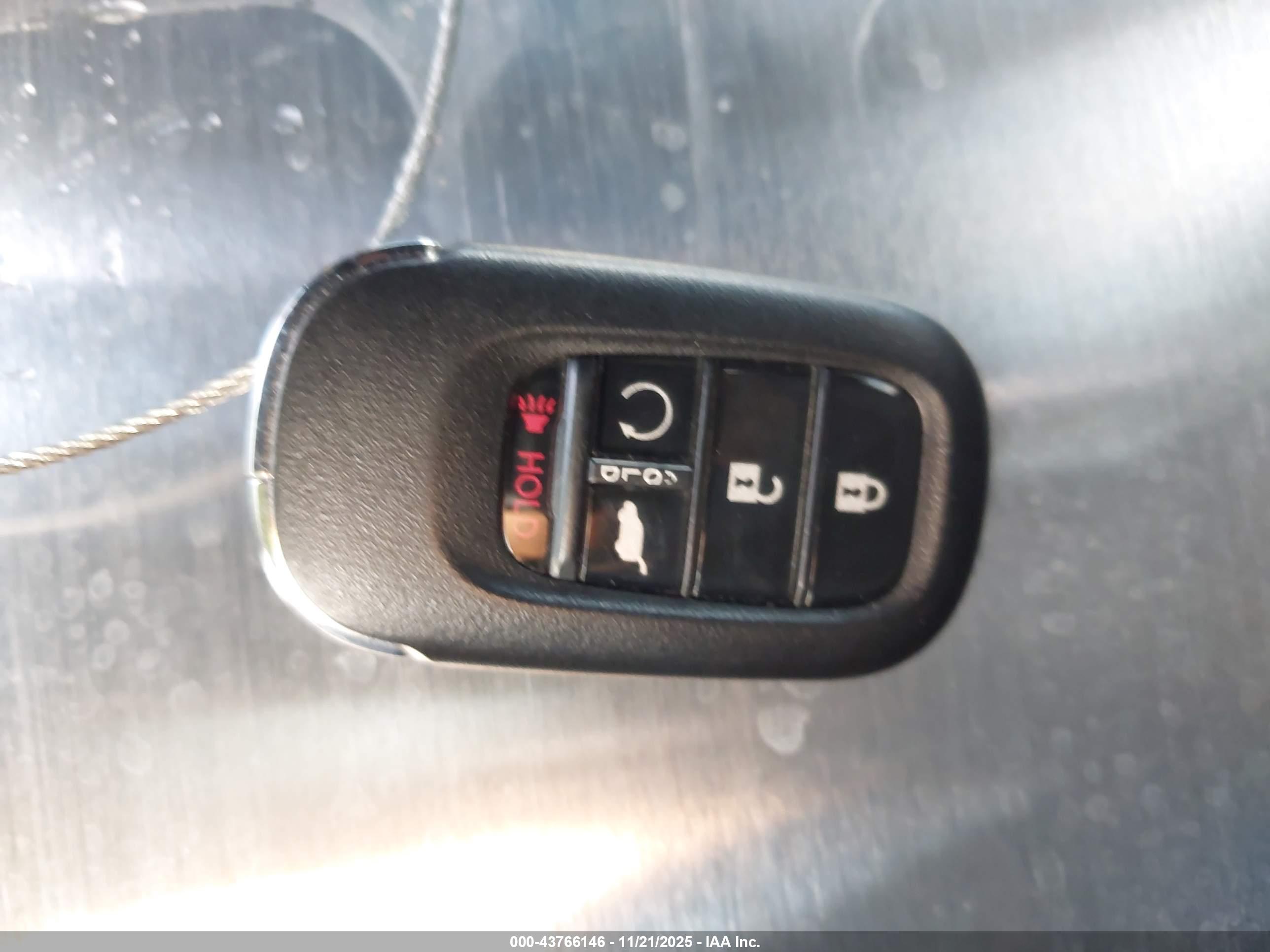HONDA CR-V image 11