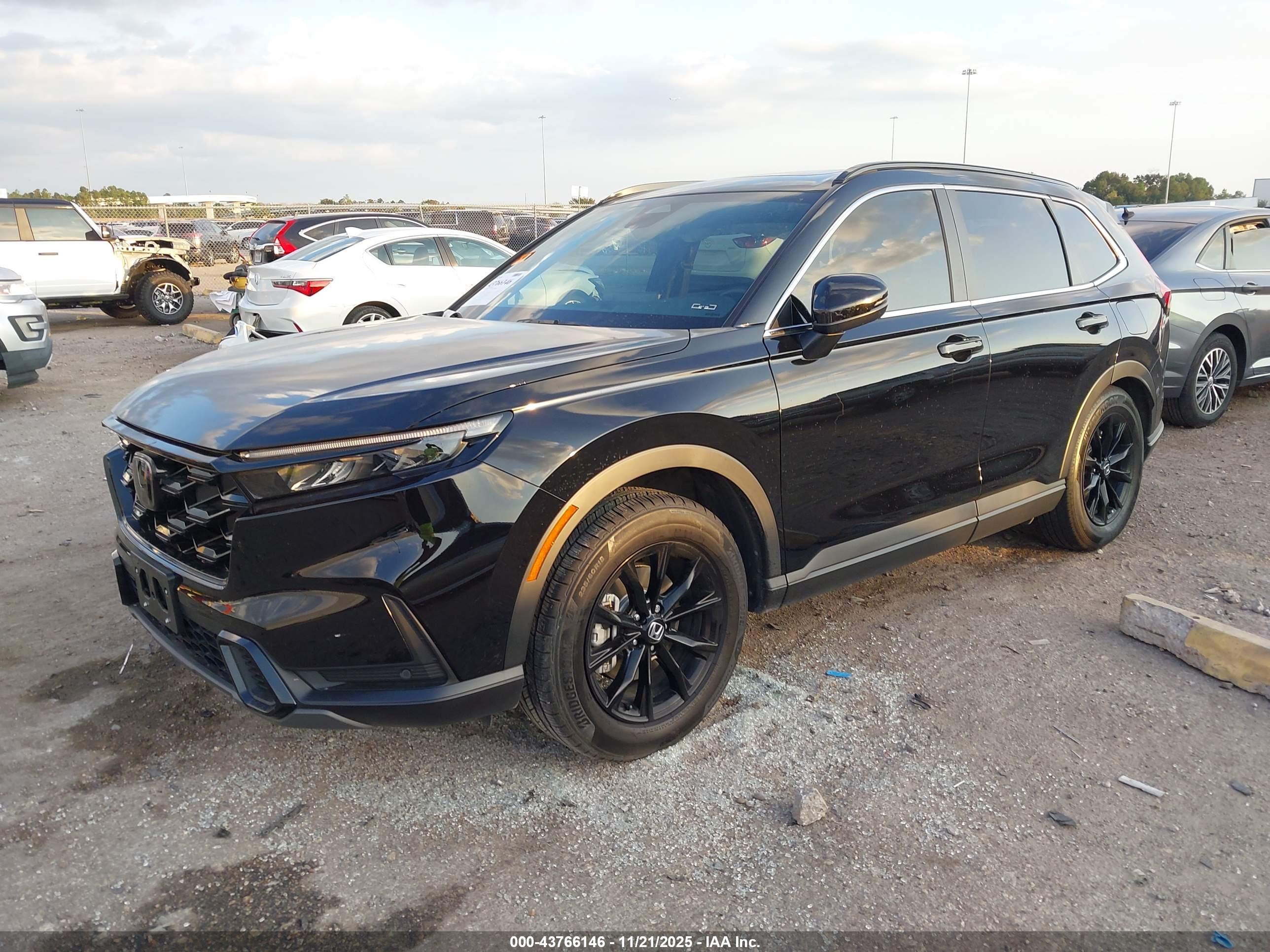 HONDA CR-V image 2