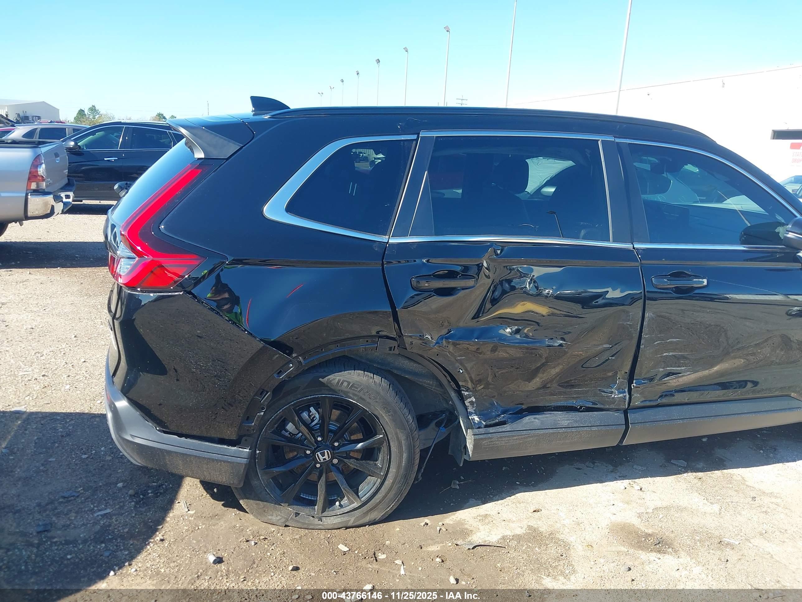 HONDA CR-V image 6