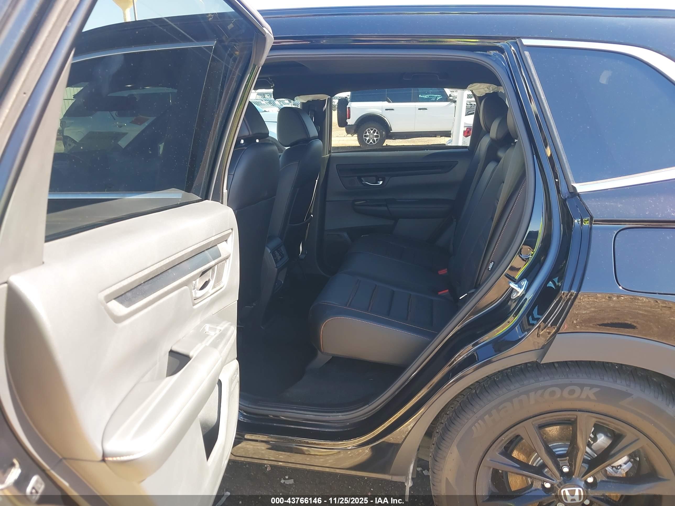 HONDA CR-V image 8