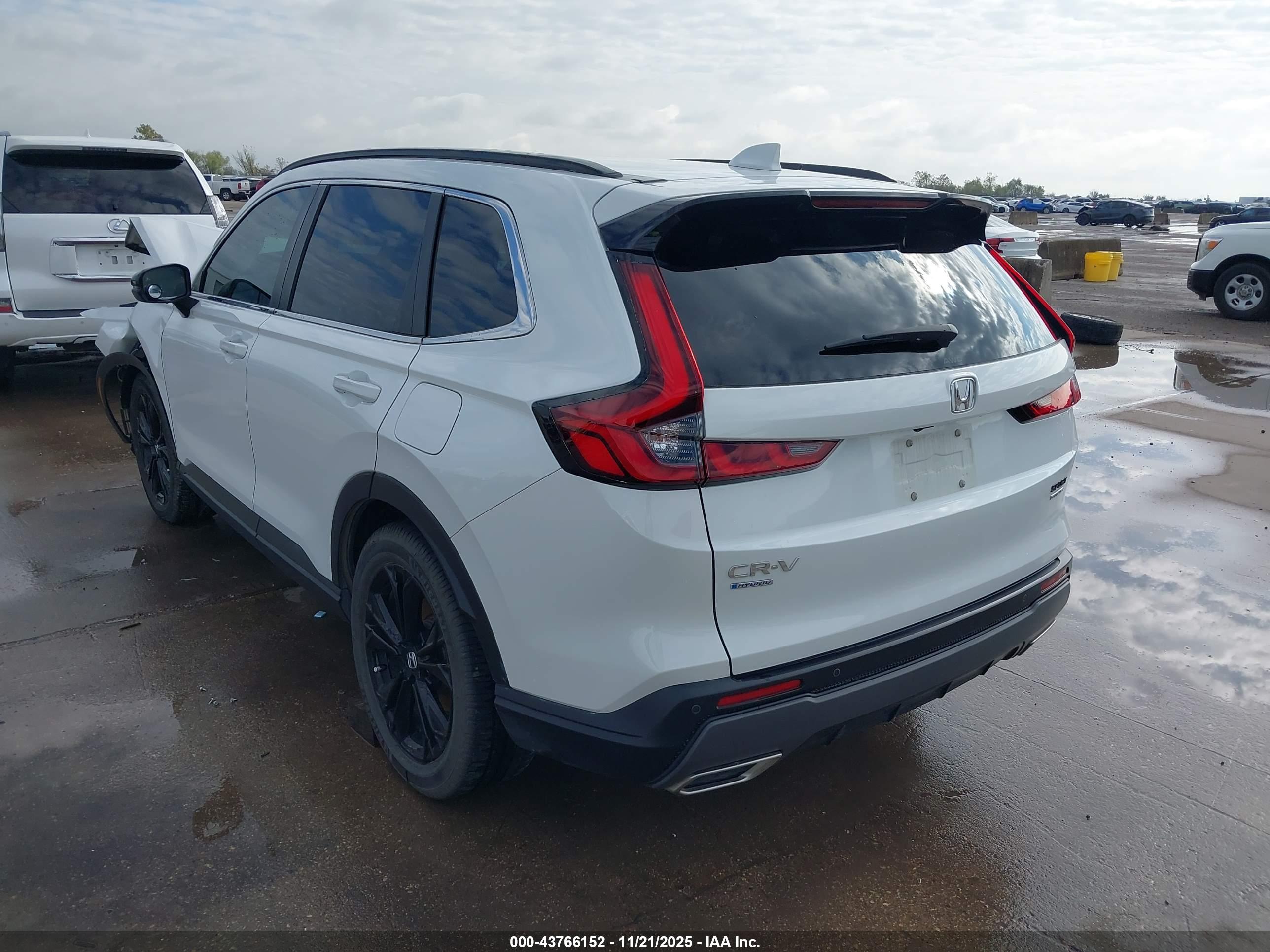 HONDA CR-V image 3
