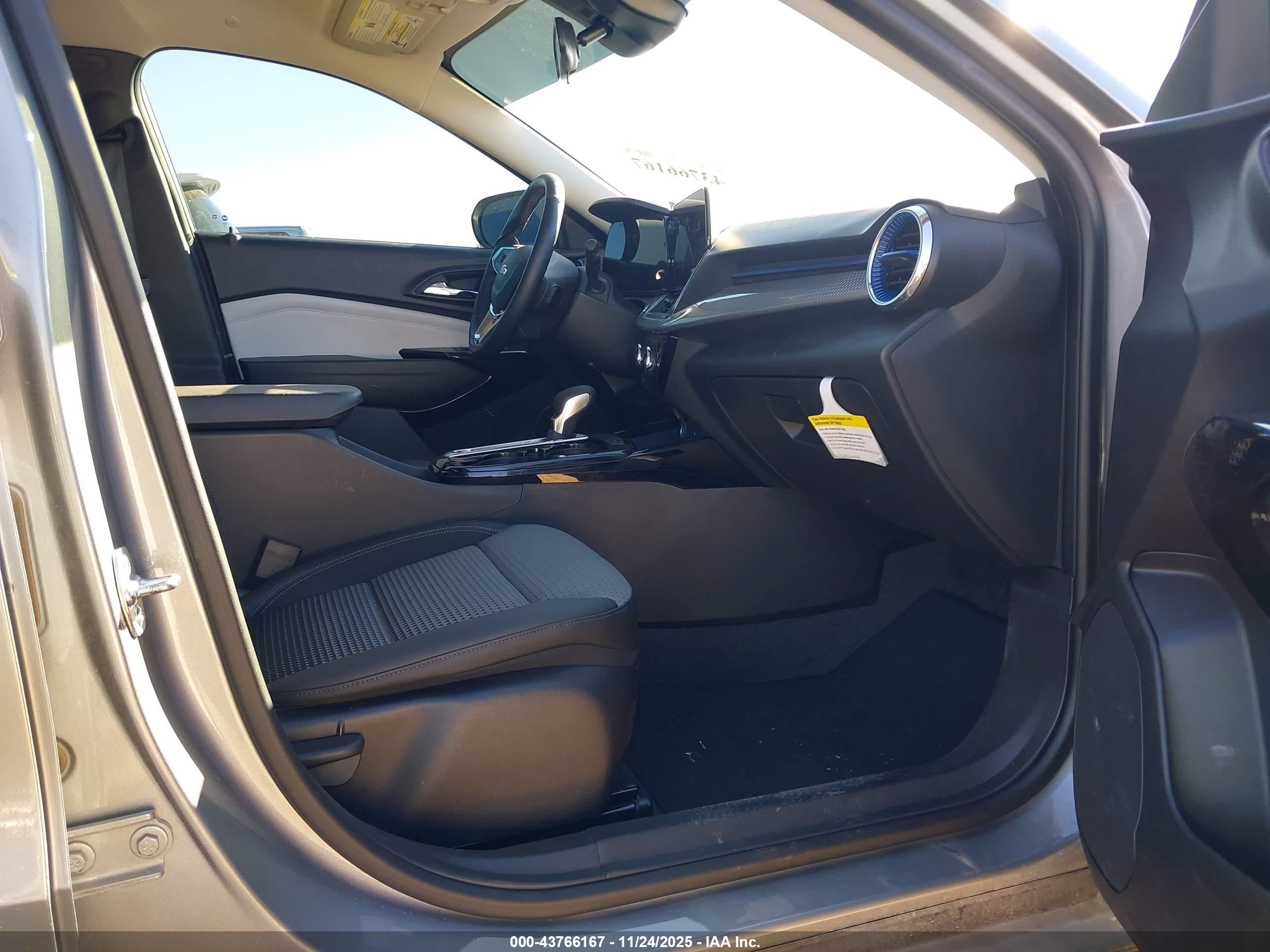 CHEVROLET TRAX image 5