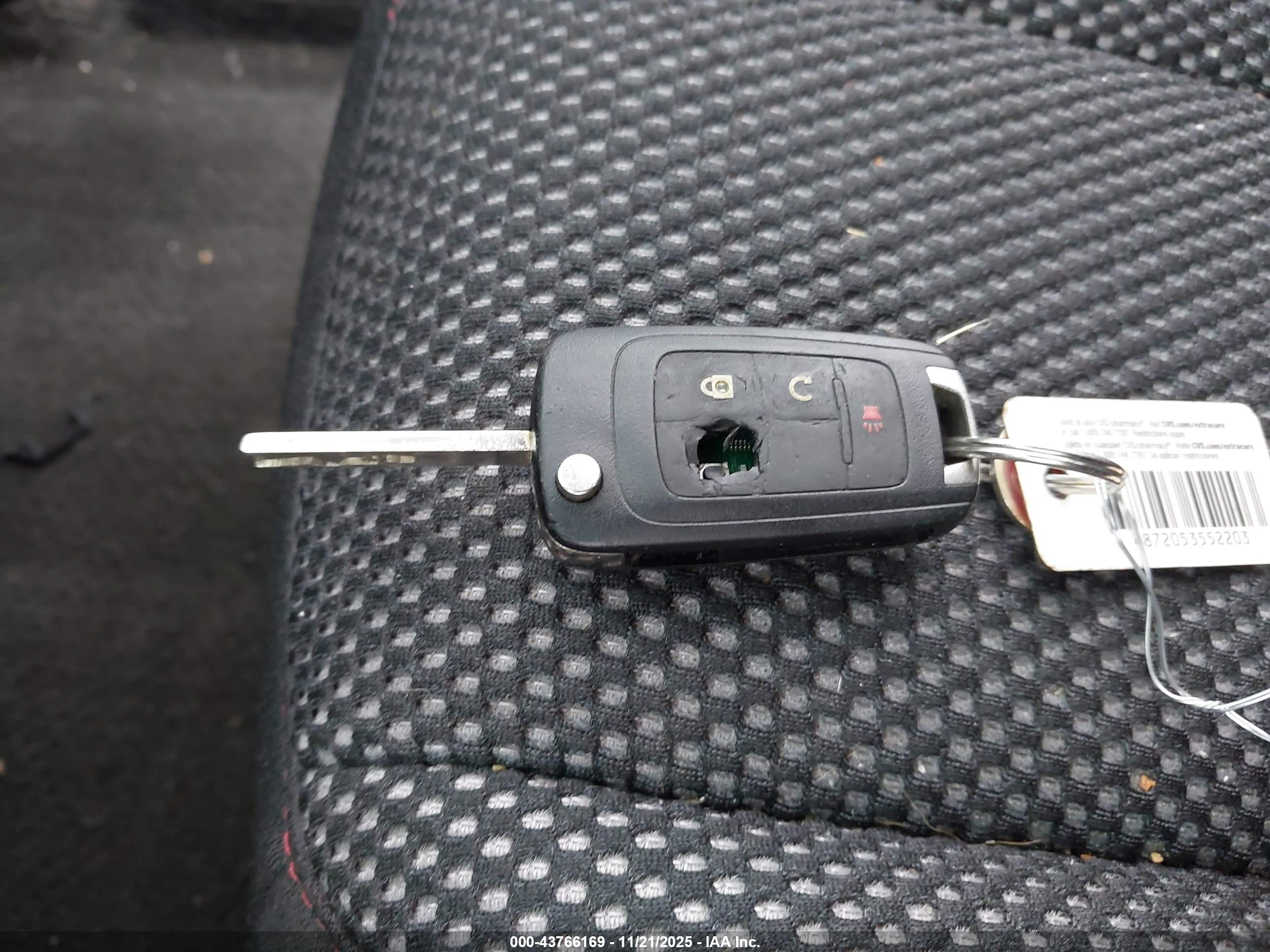 CHEVROLET EQUINOX image 11