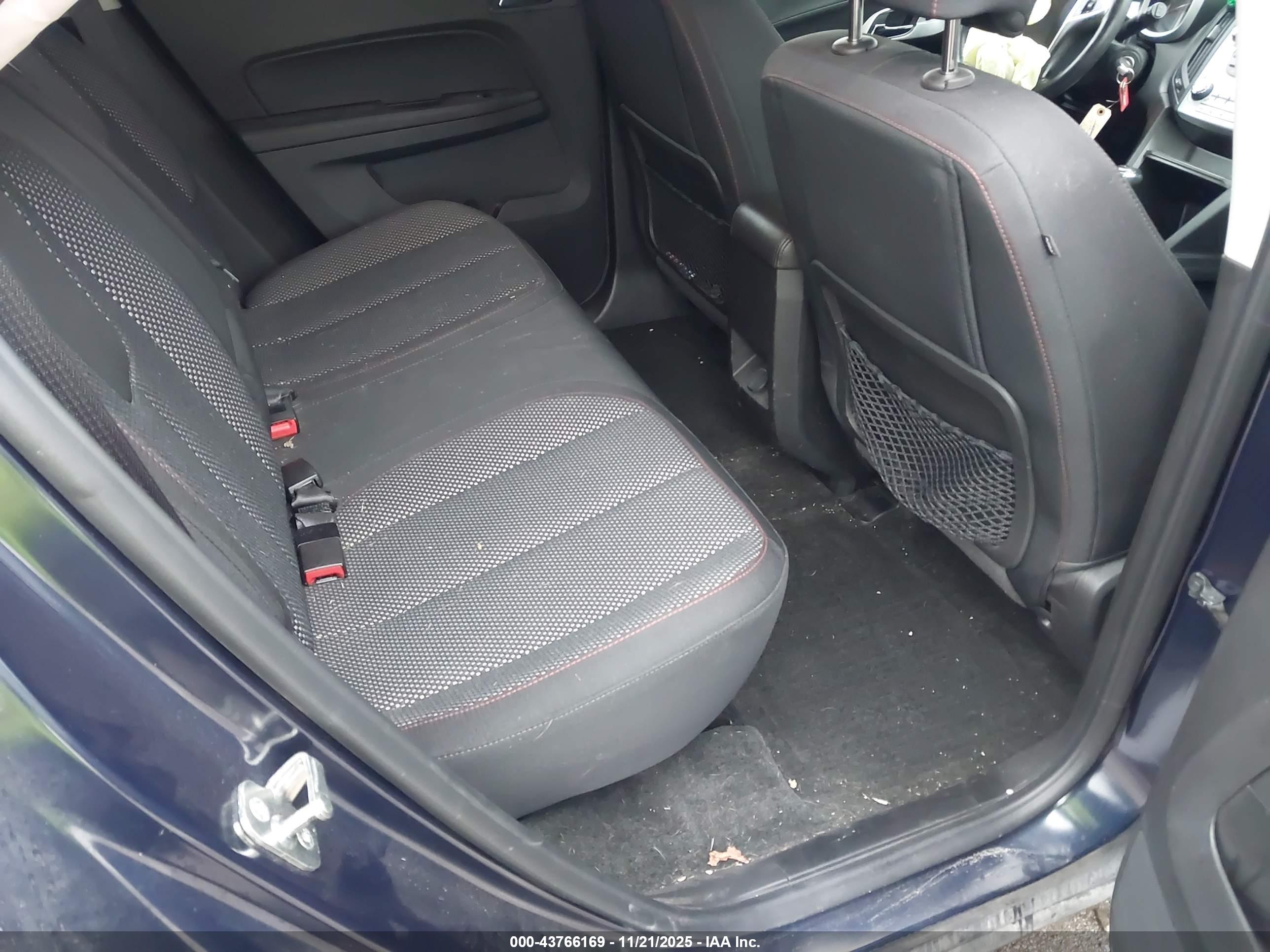 CHEVROLET EQUINOX image 8