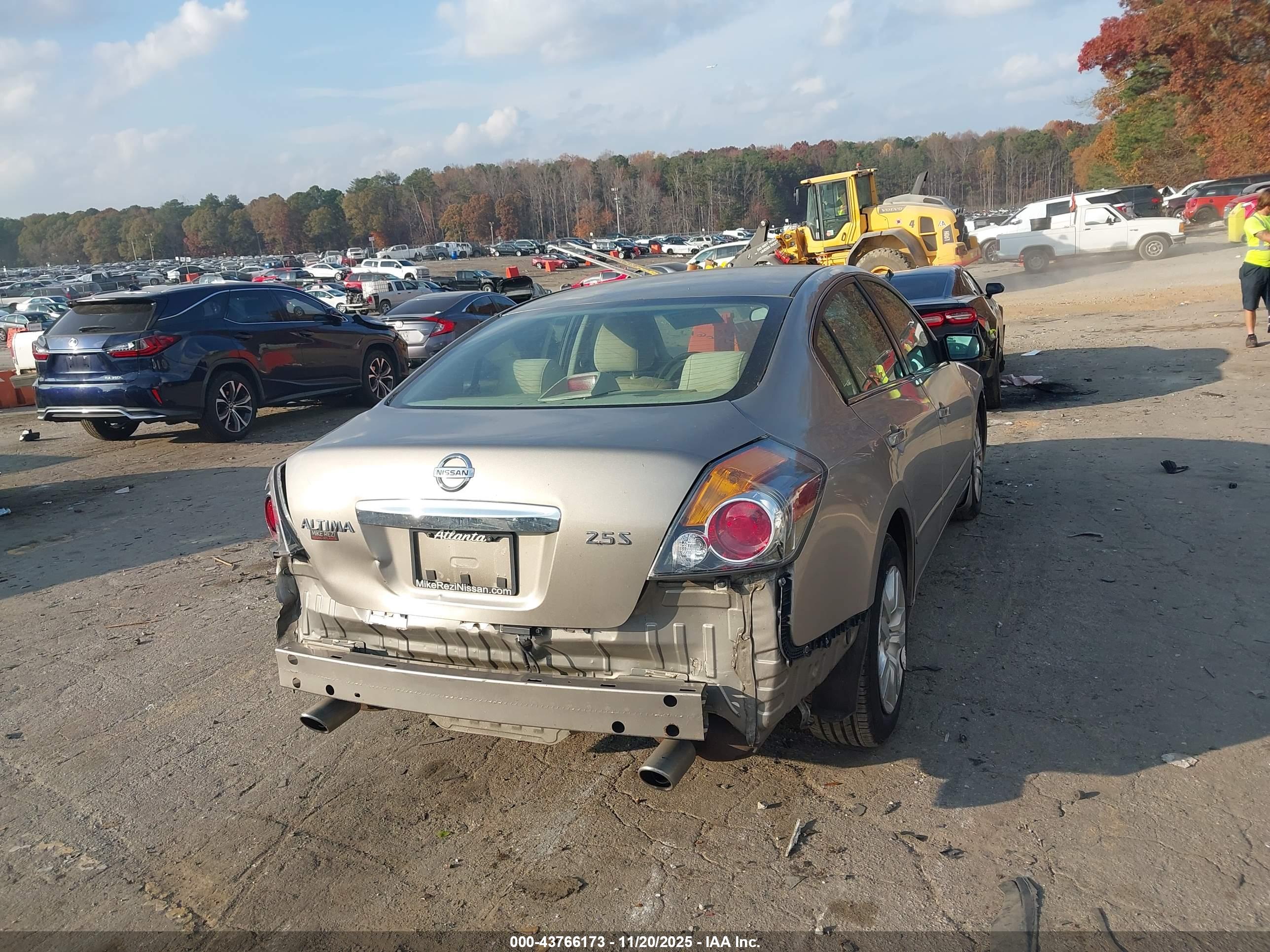 NISSAN ALTIMA image 4