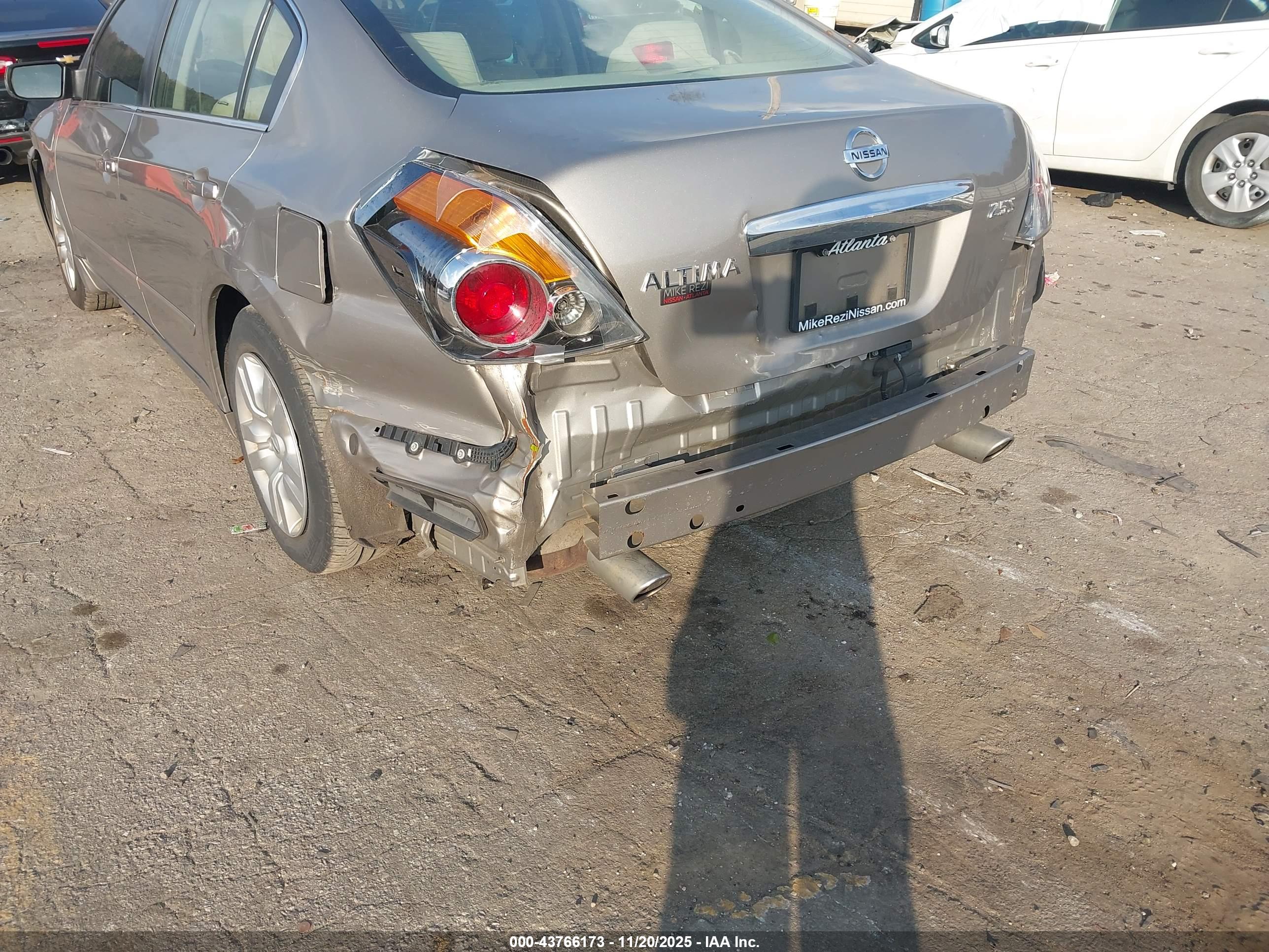 NISSAN ALTIMA image 6