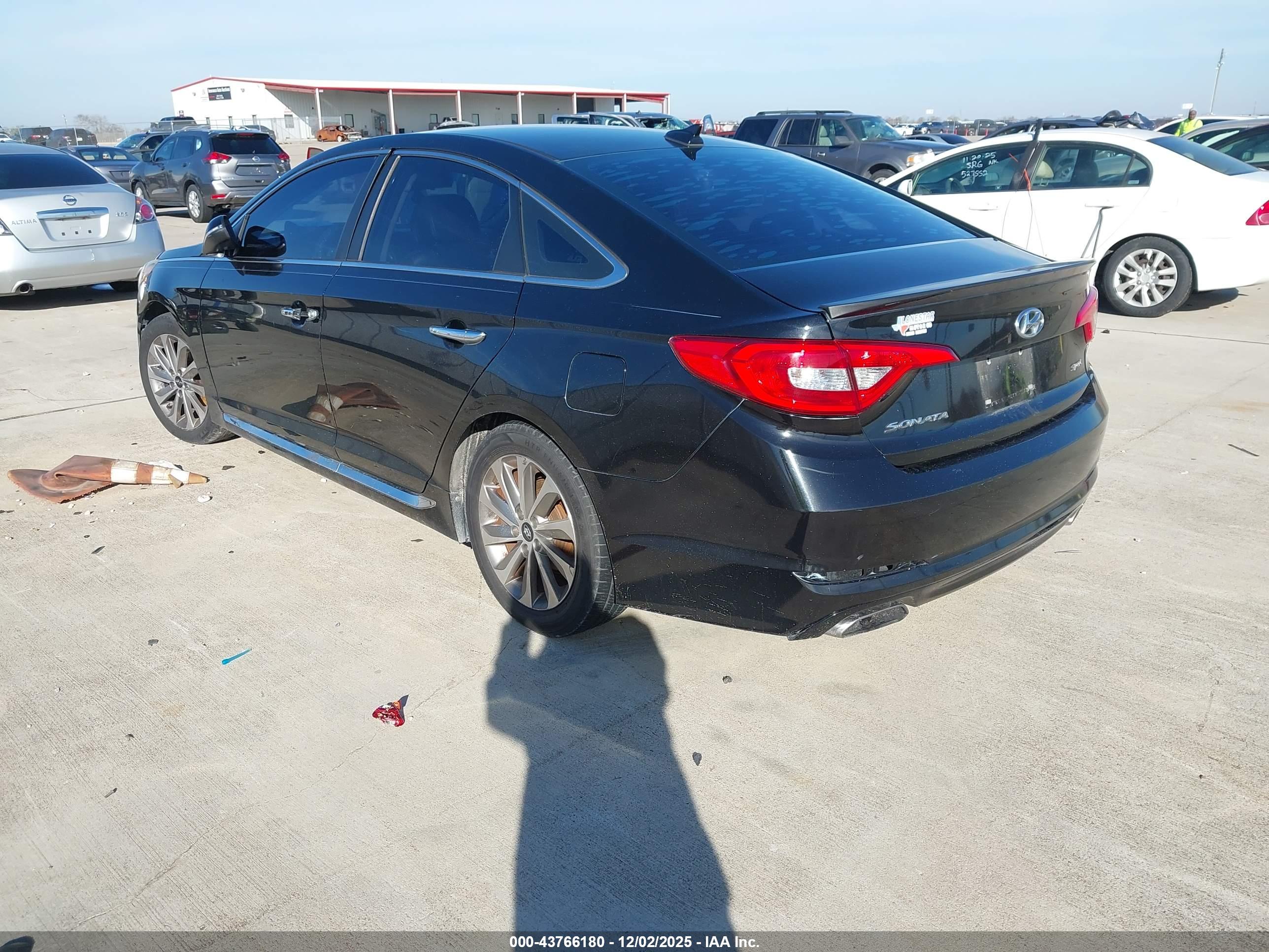 HYUNDAI SONATA image 3