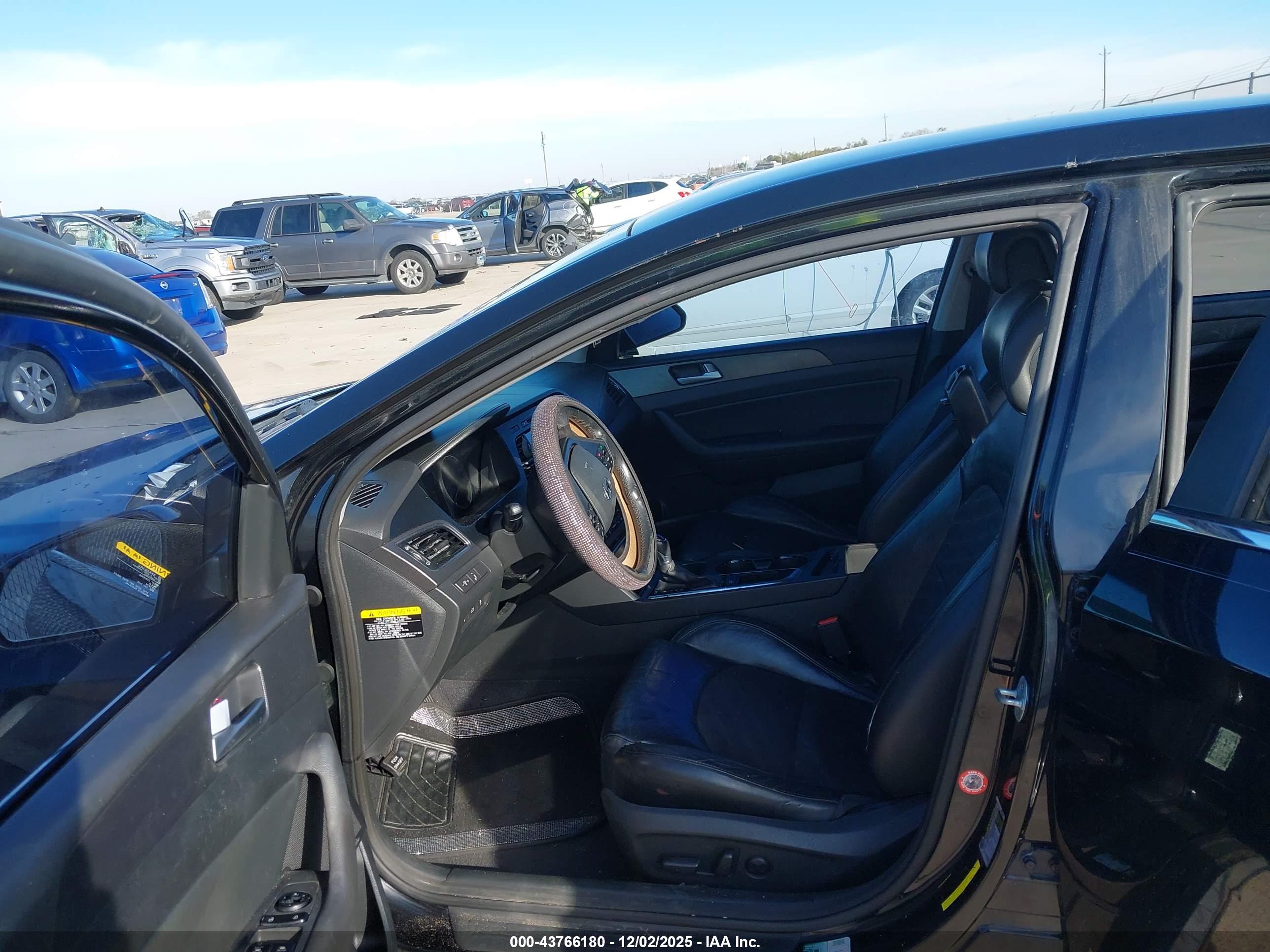 HYUNDAI SONATA image 8
