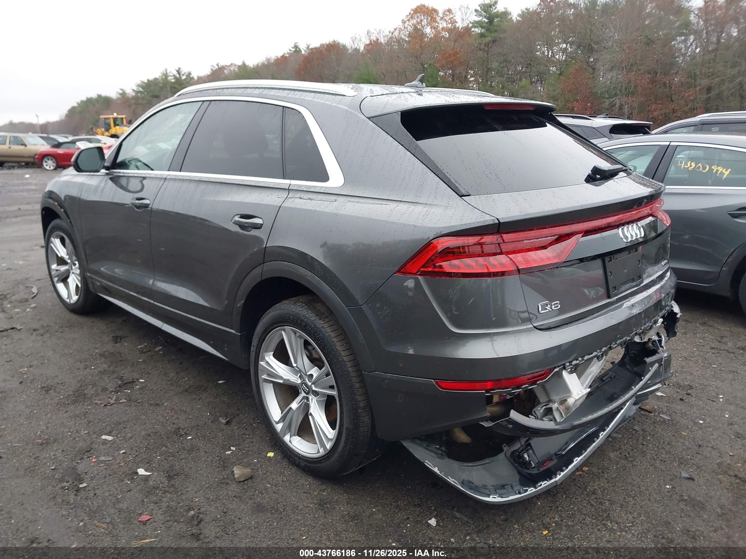 AUDI Q8 image 3
