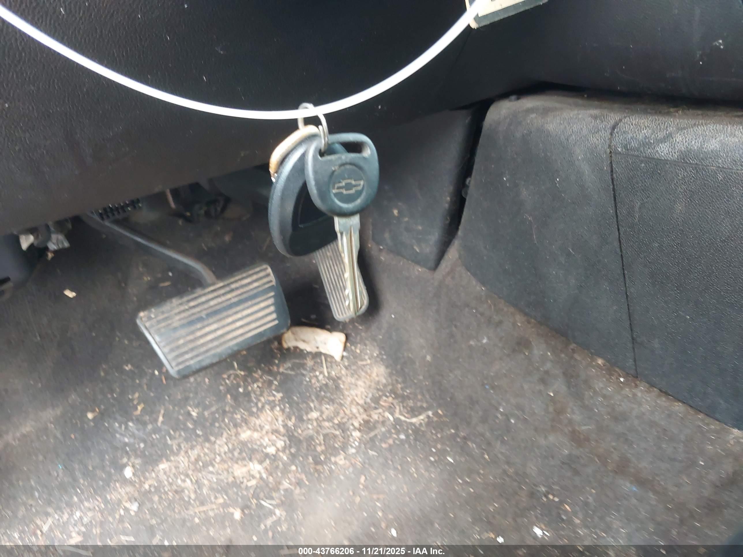 CHEVROLET AVALANCHE image 11