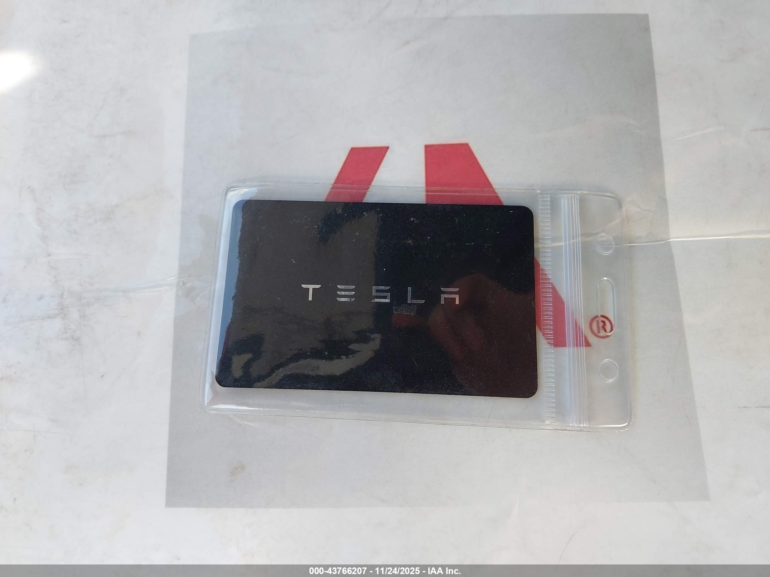 TESLA MODEL image 11