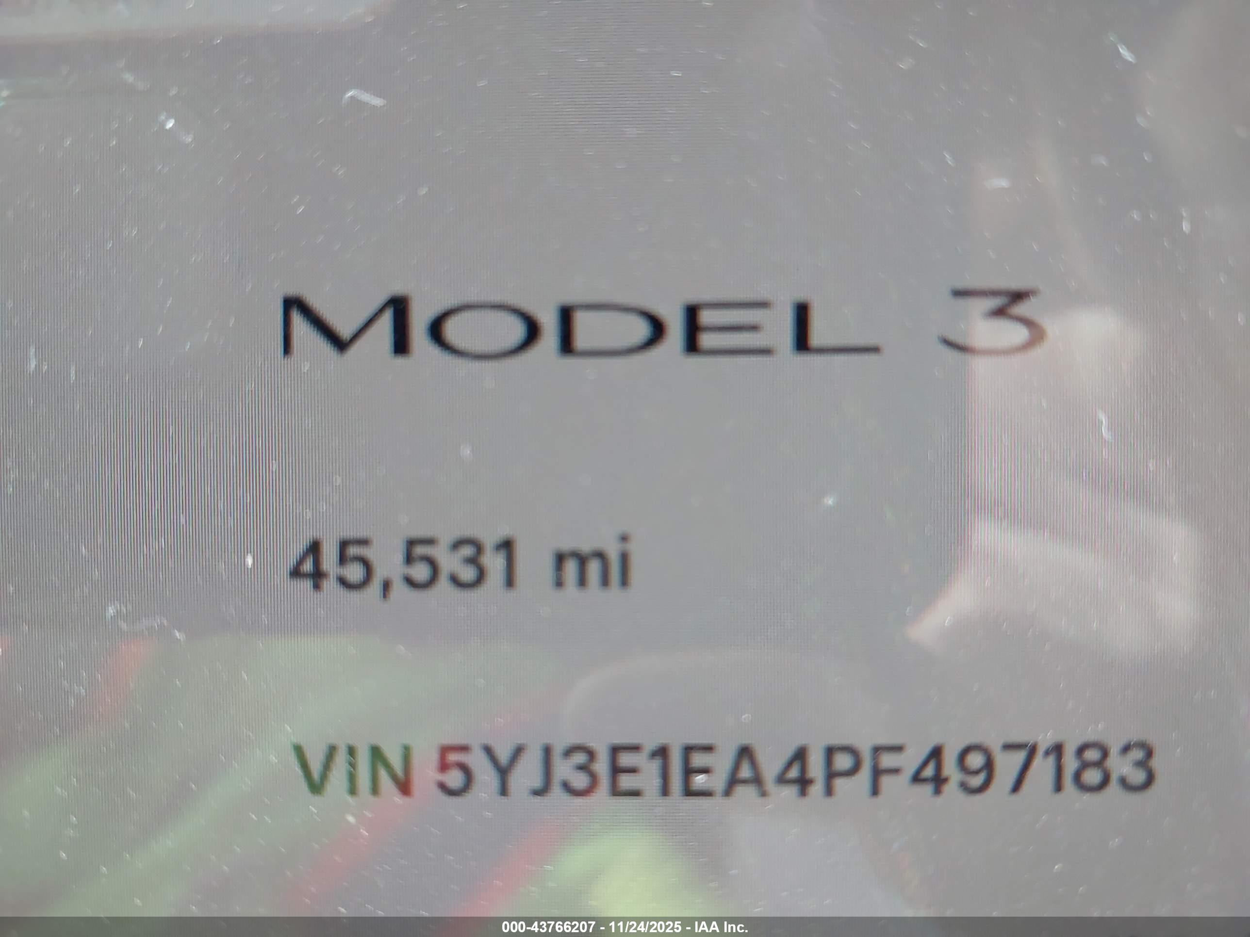 TESLA MODEL image 7