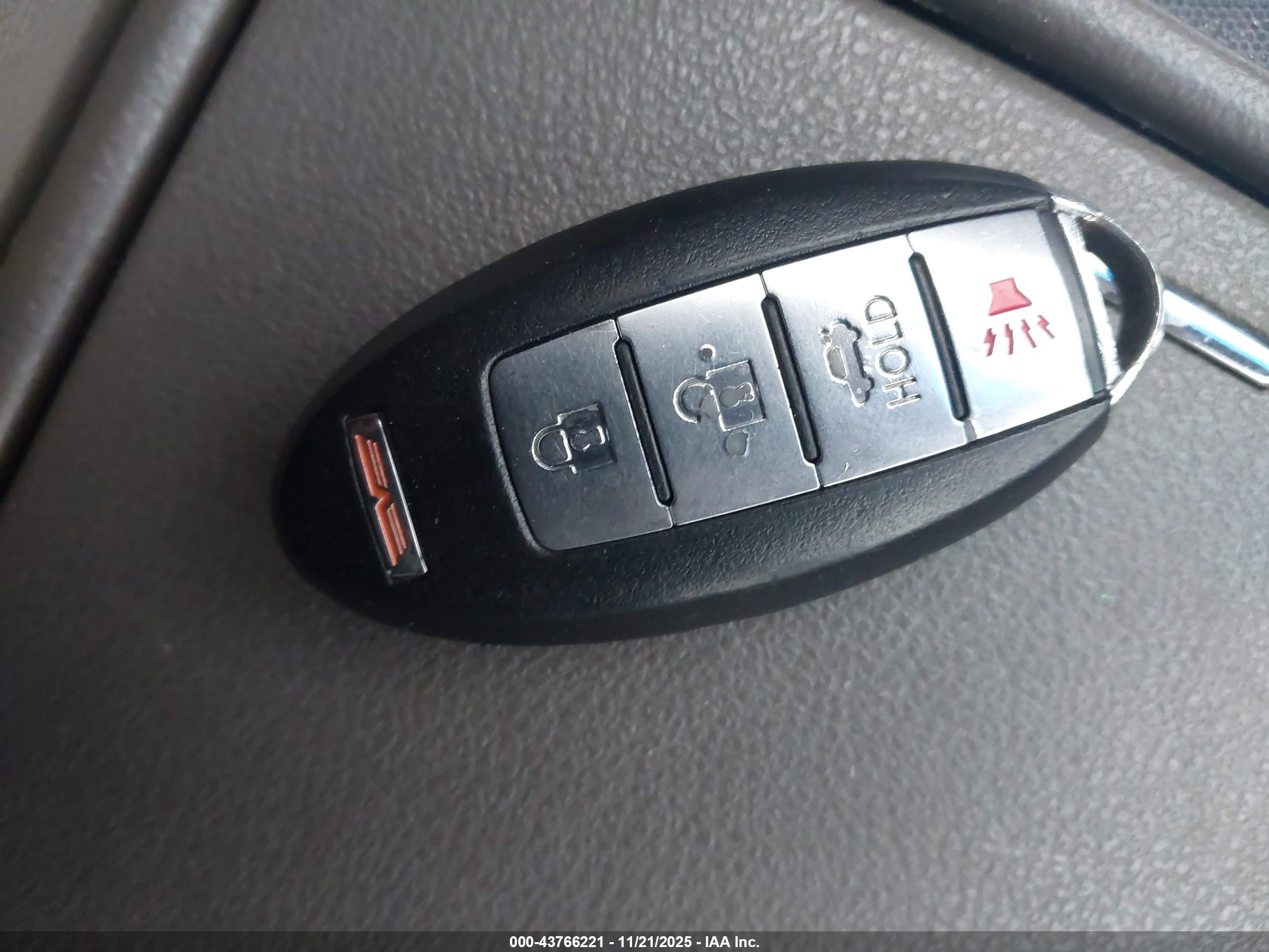 NISSAN ALTIMA image 11