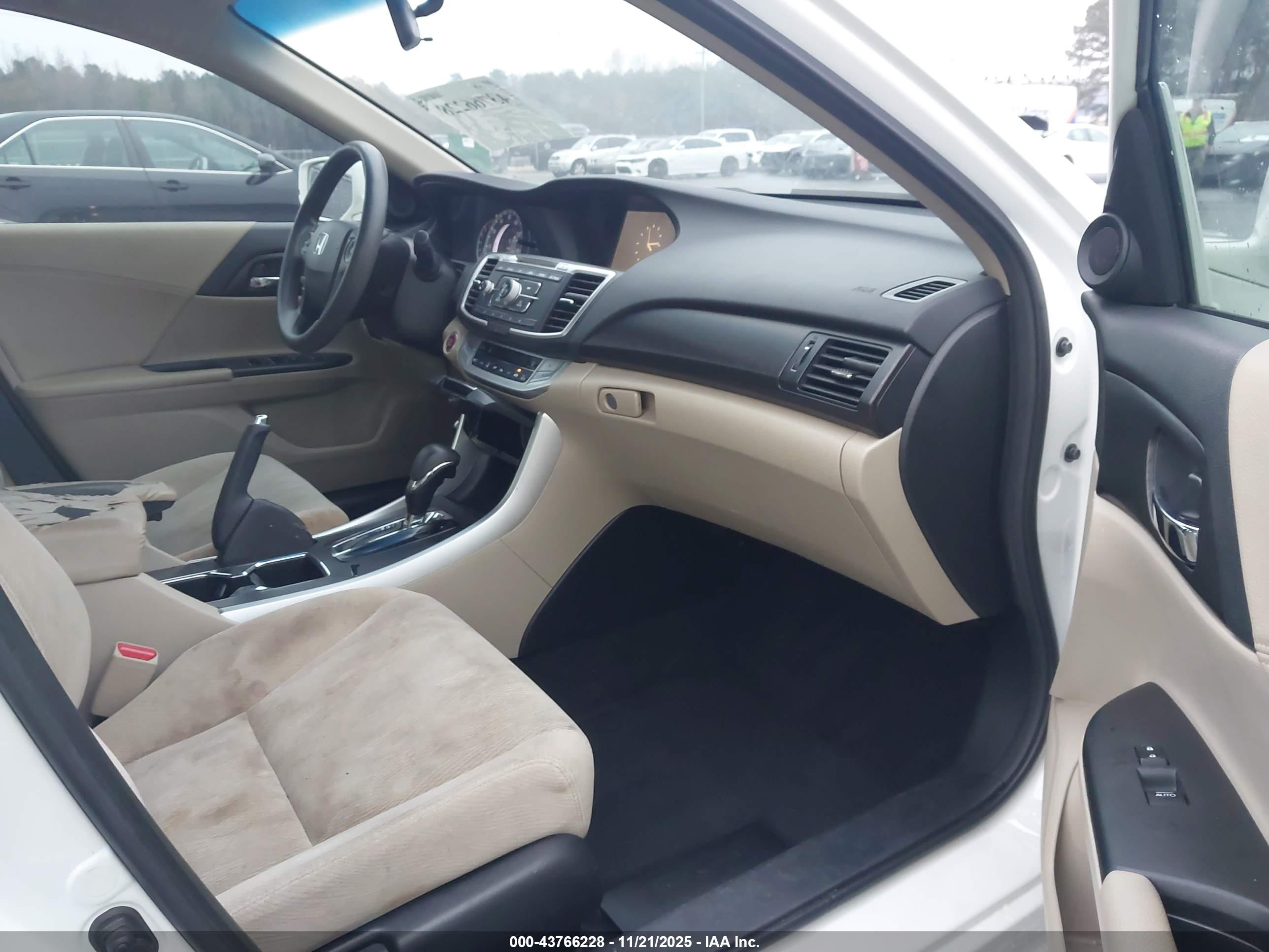 HONDA ACCORD image 5