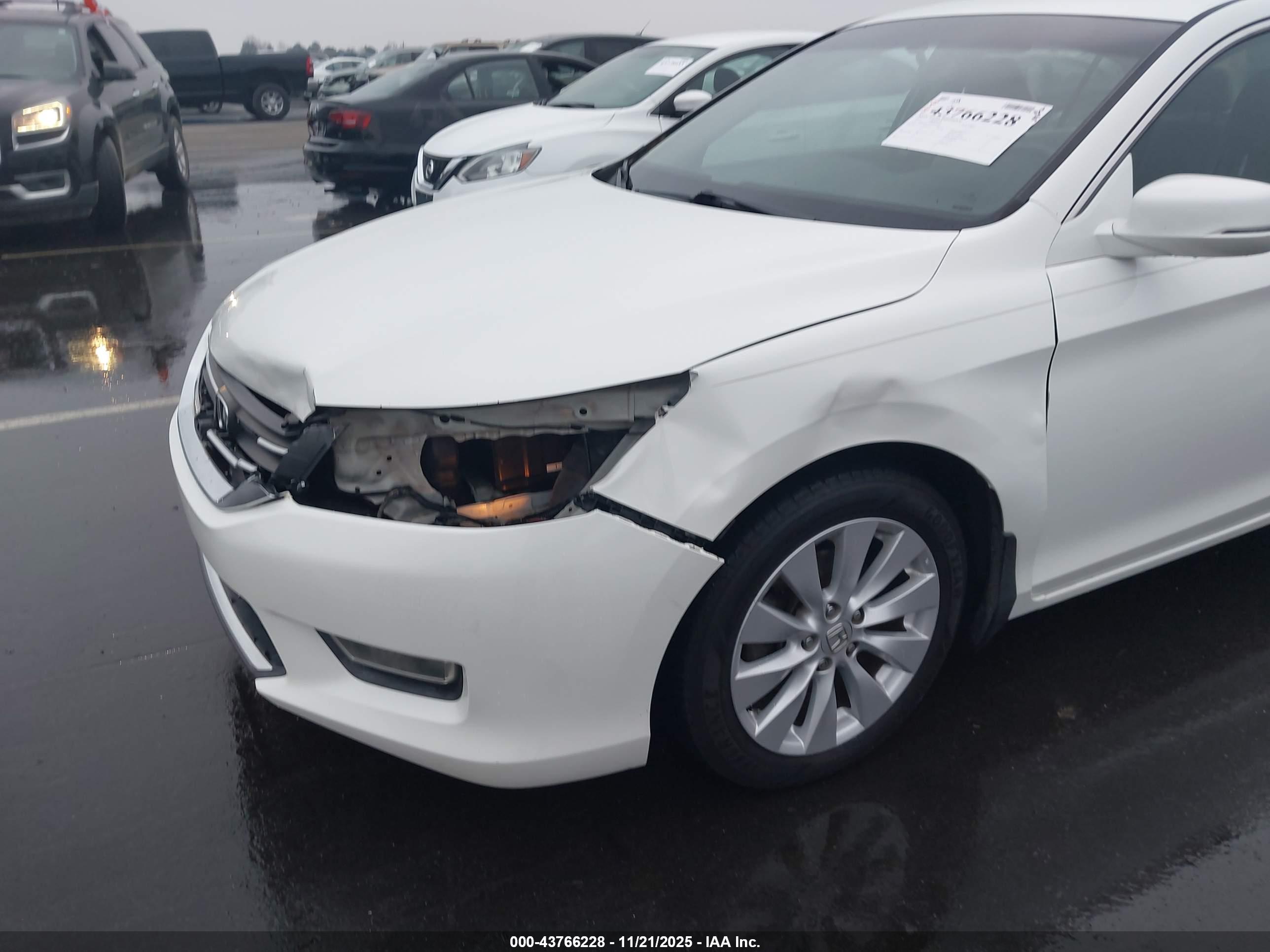 HONDA ACCORD image 6
