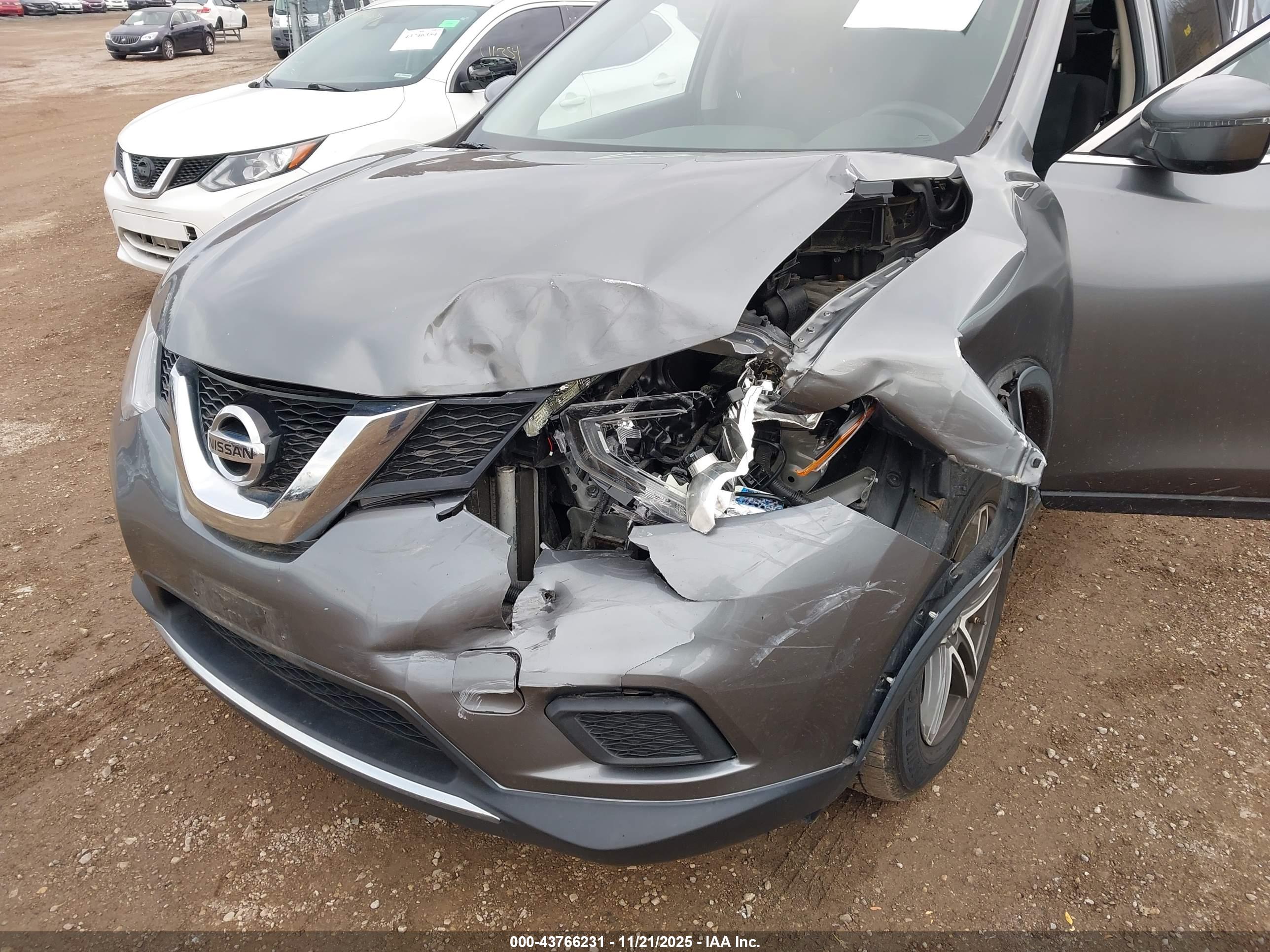 NISSAN ROGUE image 6