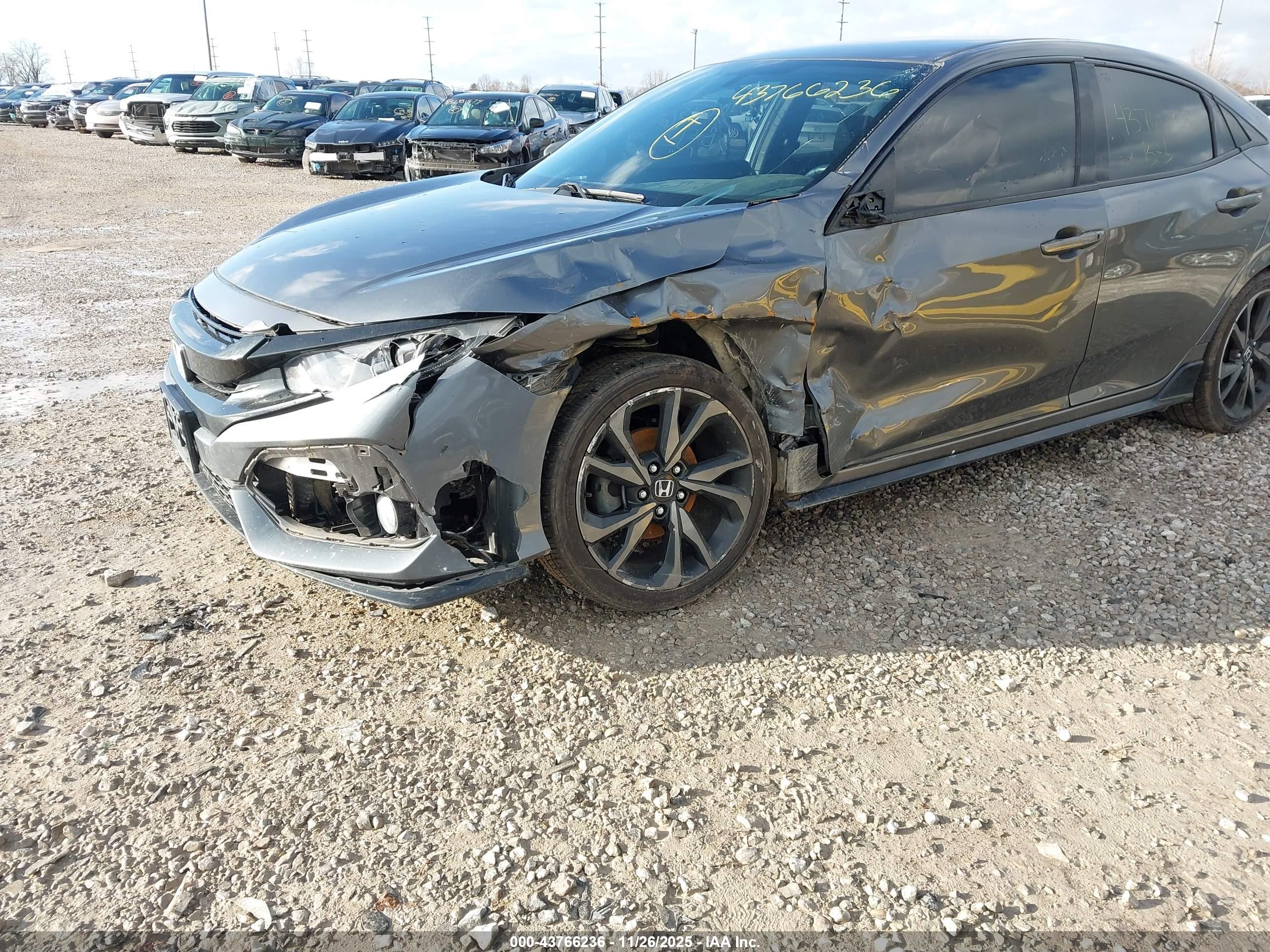 HONDA CIVIC image 2