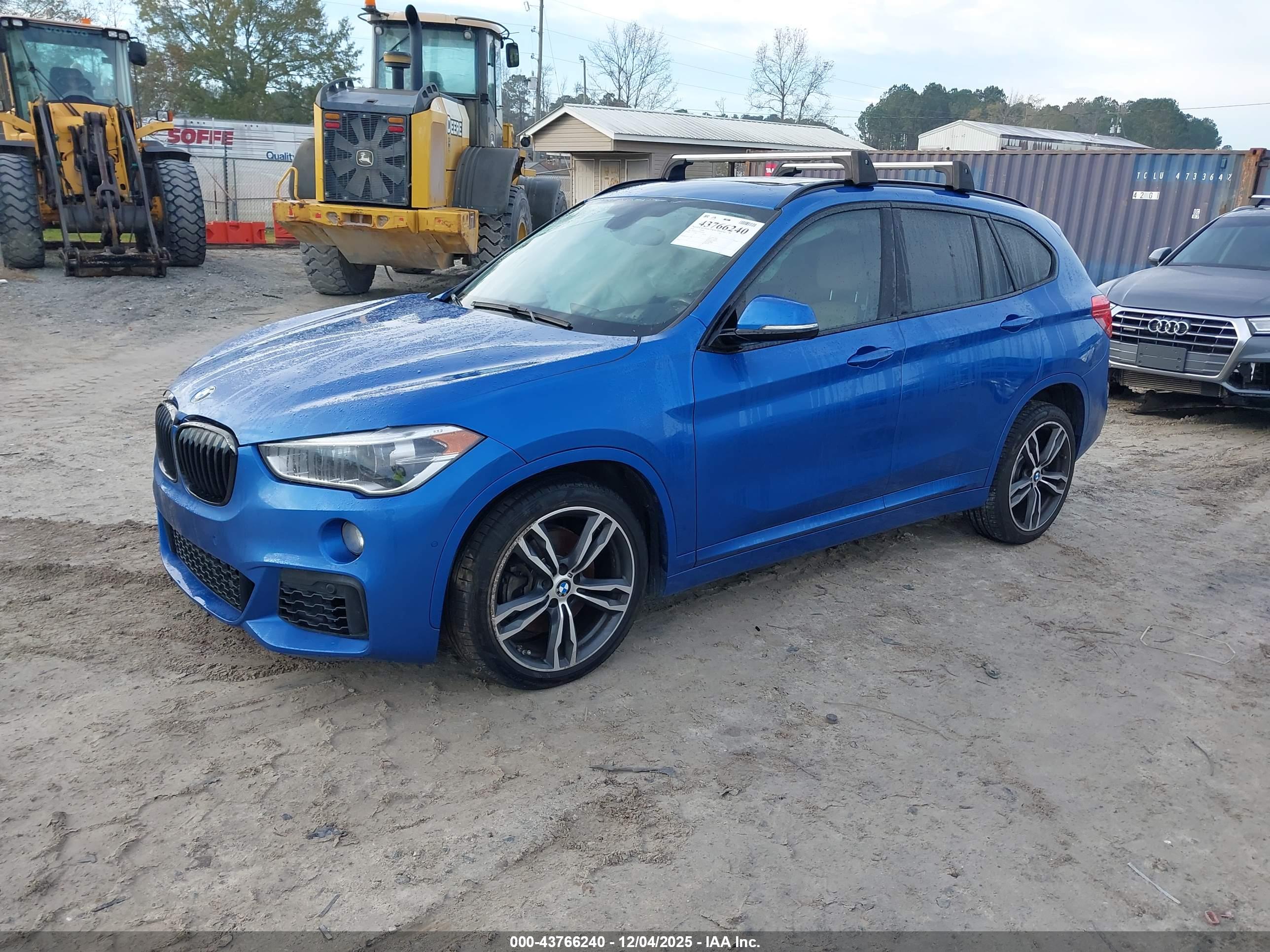 BMW X1 image 2