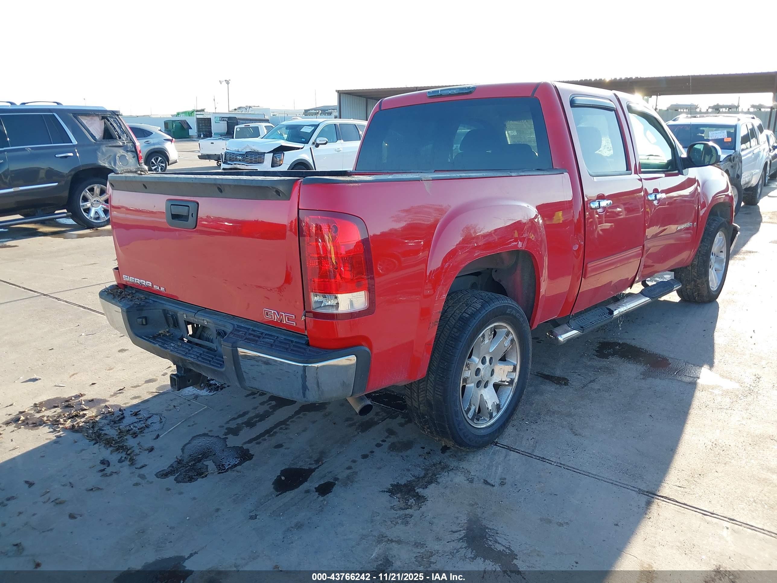 GMC SIERRA image 4