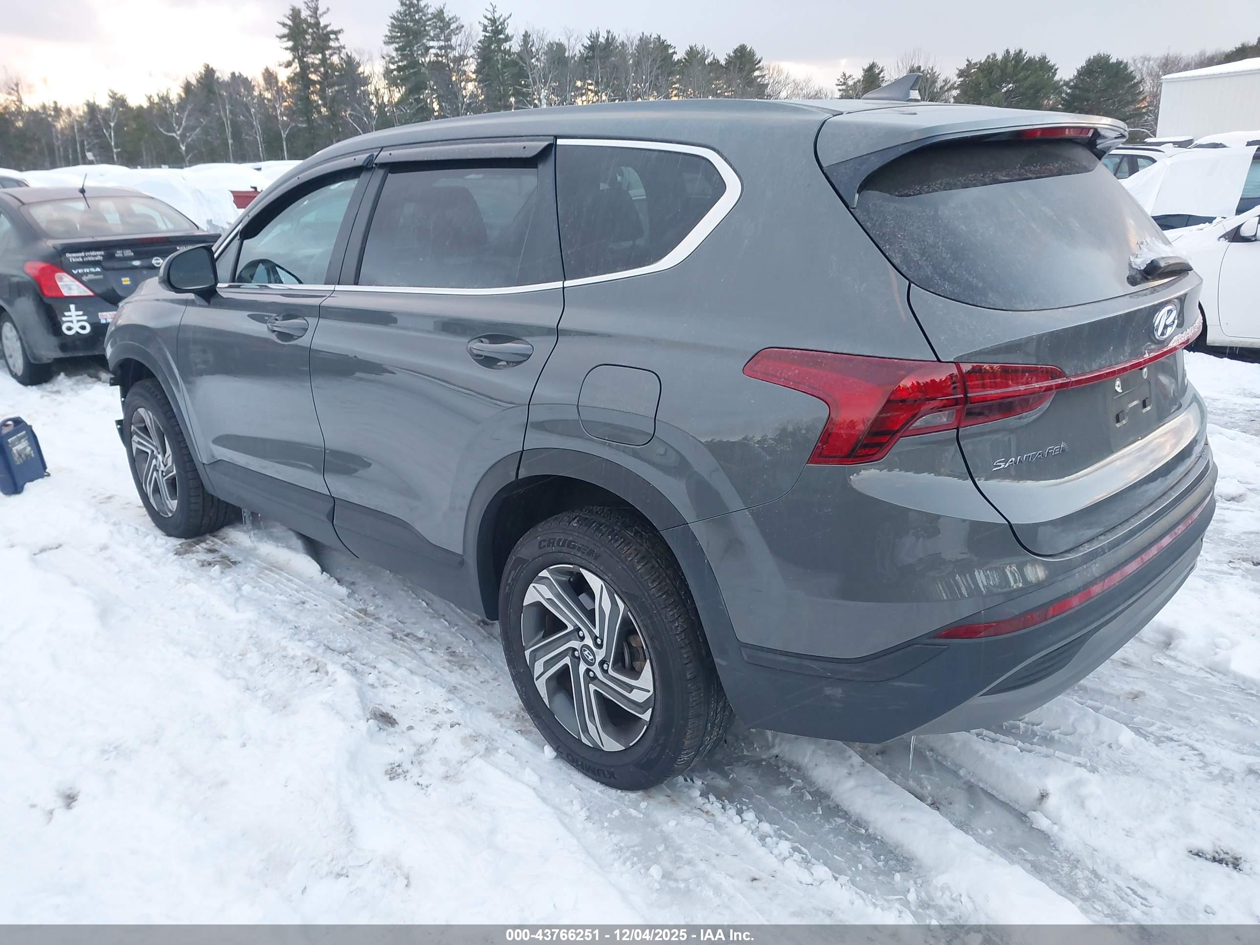 HYUNDAI SANTA image 3