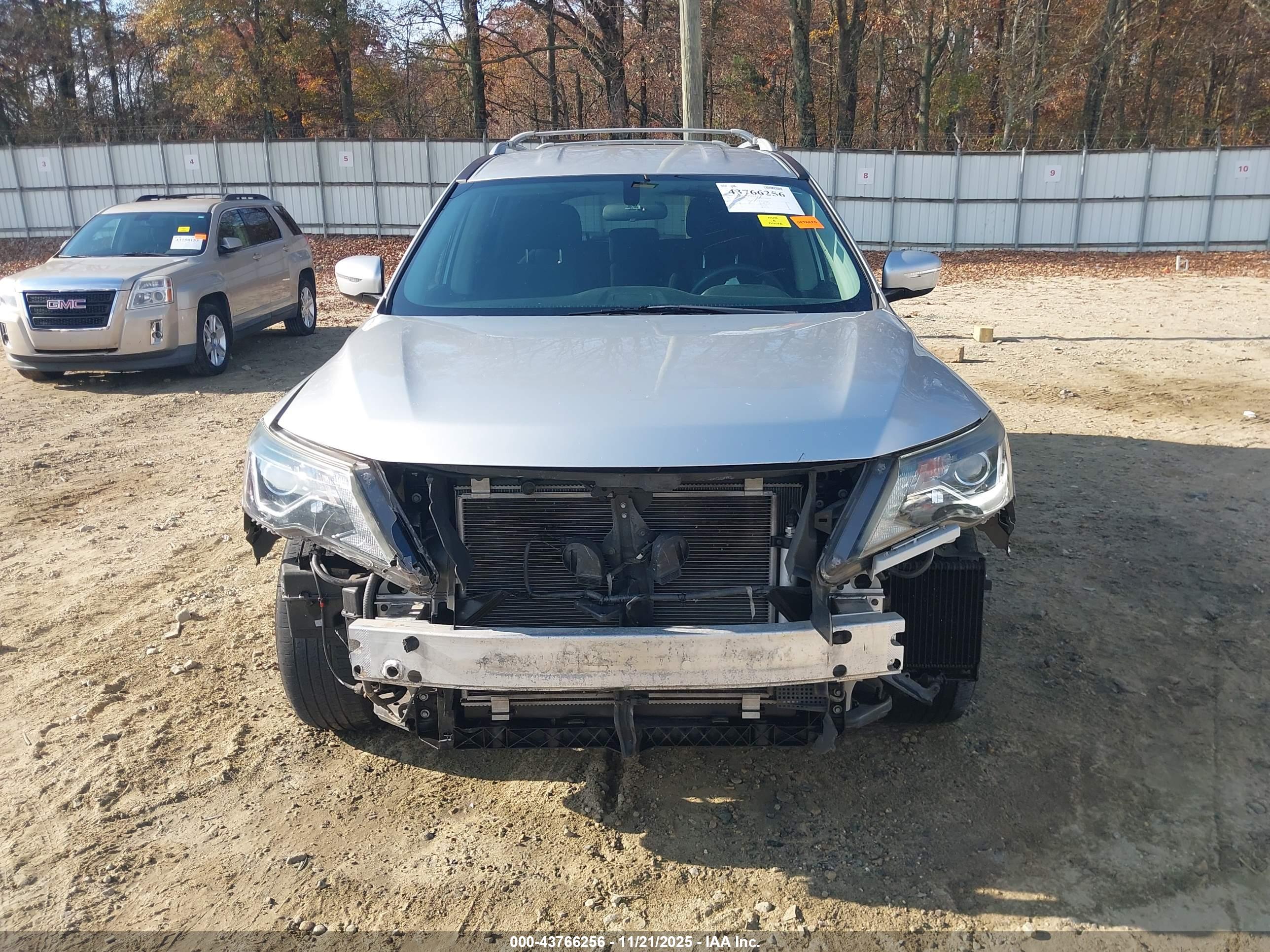 NISSAN PATHFINDER image 6