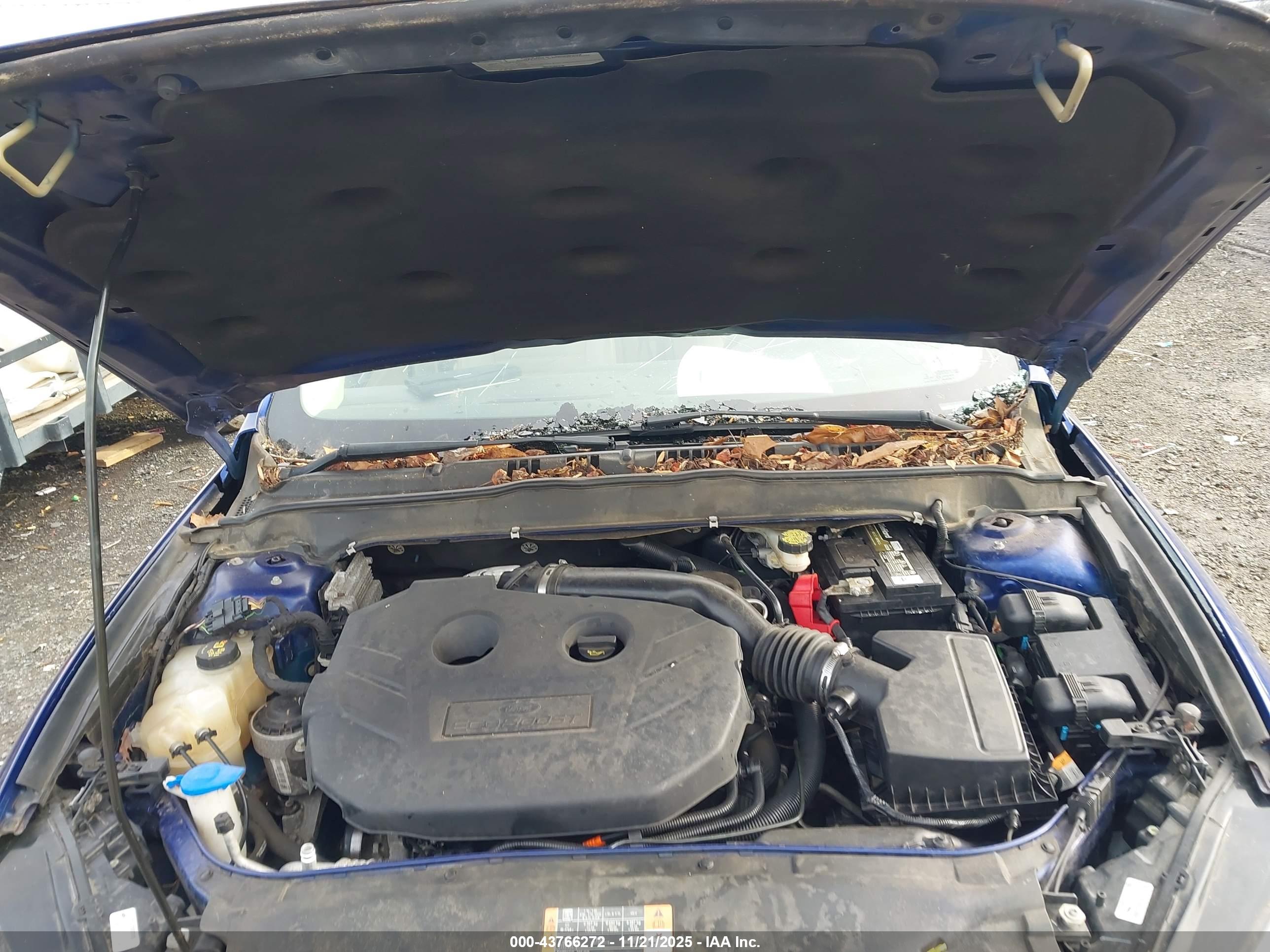 FORD FUSION image 10