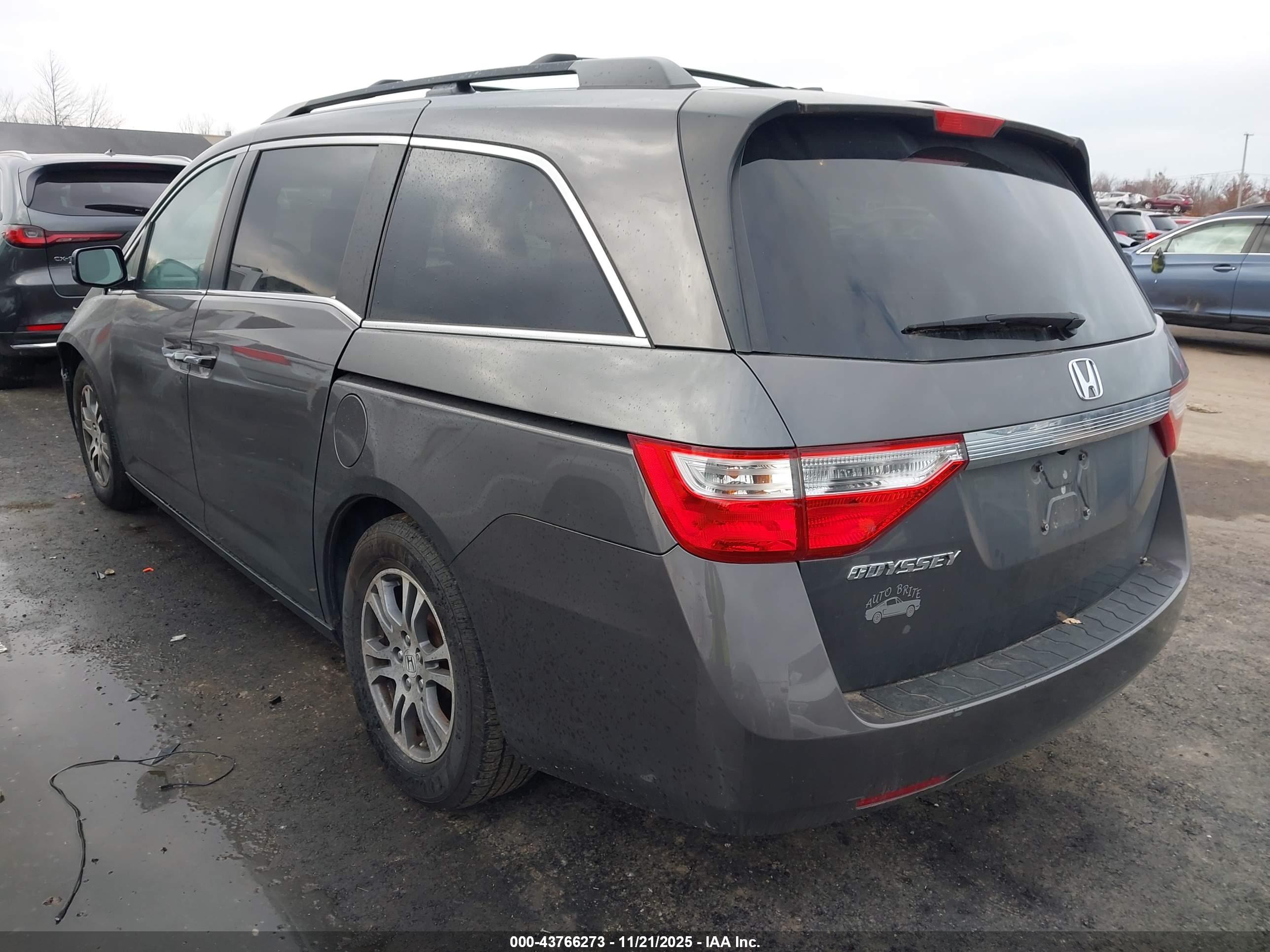 HONDA ODYSSEY image 3
